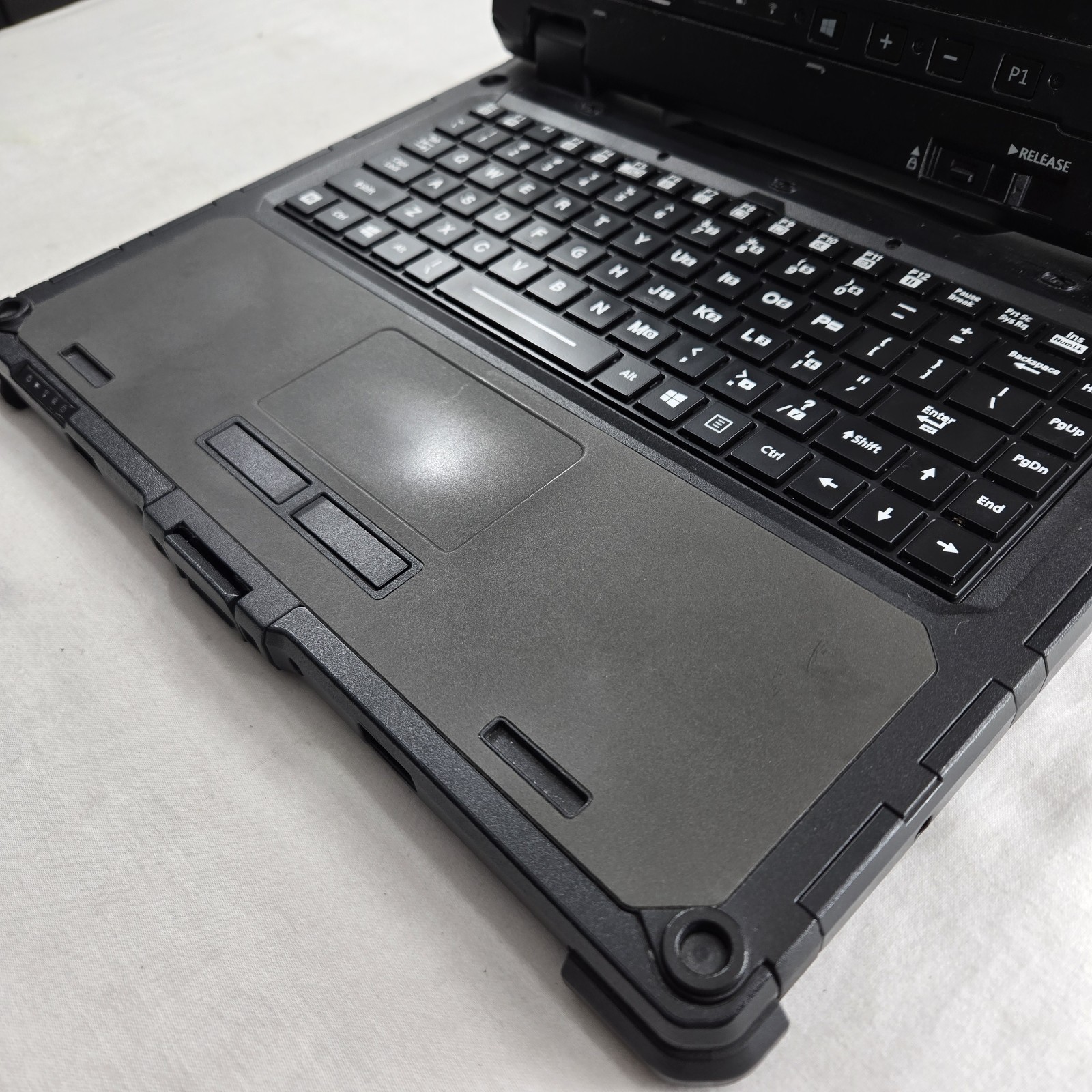Getac K120 Toughbook i5-8250U 1.60GHz 256GB SSD 16GB Ram – 4G – GPS – Kyb LITE