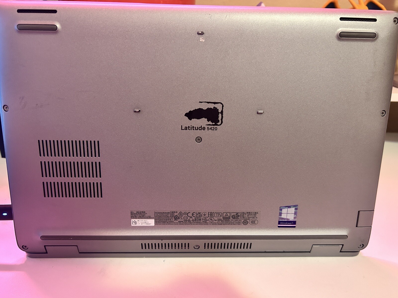 Dell Latitude 5420 14 in (256 GB SSD Intel Core i5 16 GB)