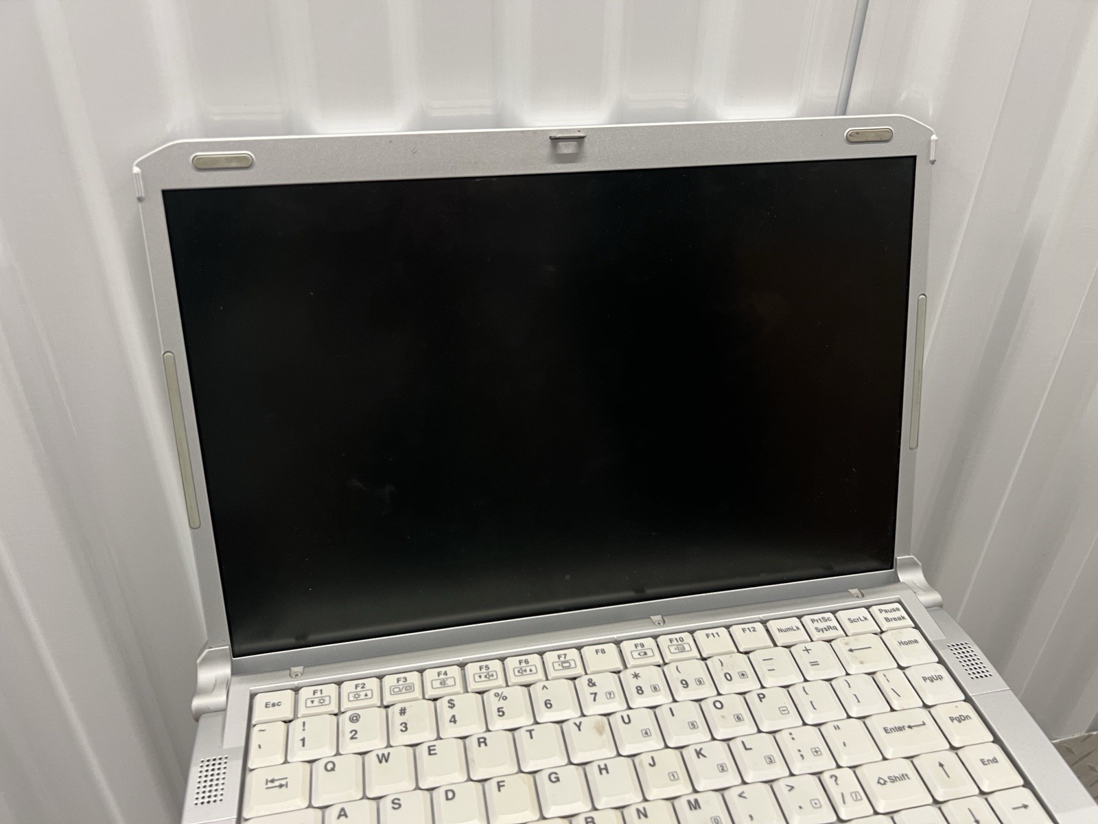 Panasonic Lets Note / Toughbook CF-F8 Core 2 Duo Widescreen Aero