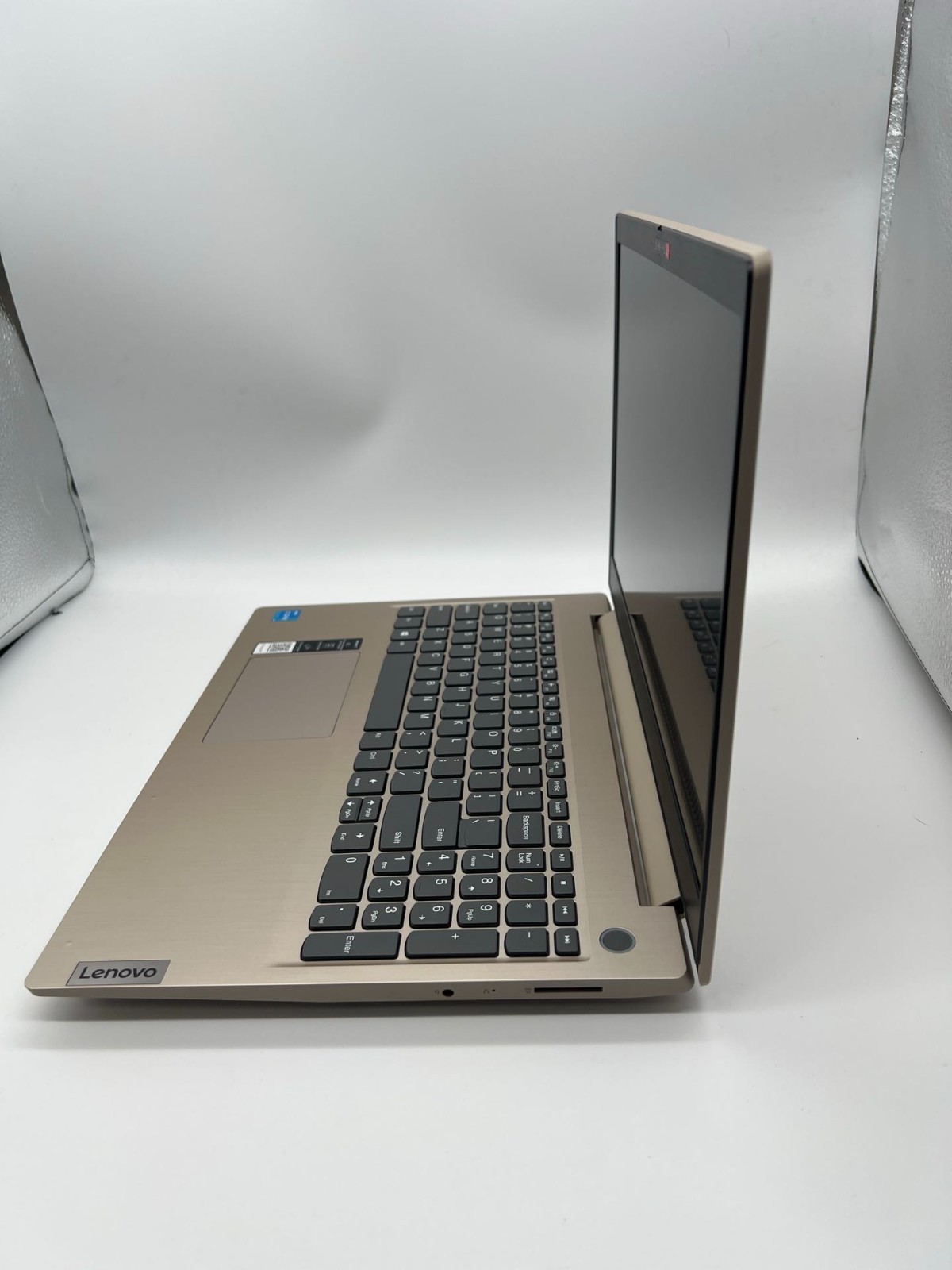 Lenovo IdeaPad 3i 15.6″ FHD i3-1115G4 4GB 128GB SSD Win11 Home Almond