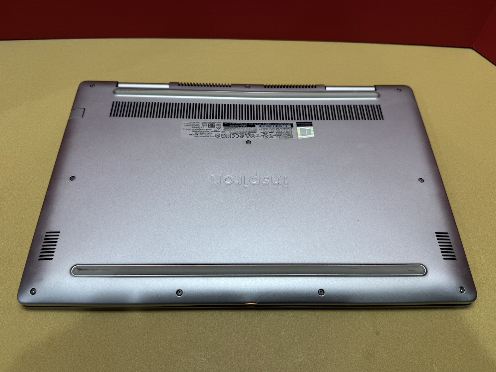 Dell Inspiron 7580 15” i5 8265U 1.6GHz 16GB RAM 256GB SSD NVIDIA GeForce MX150