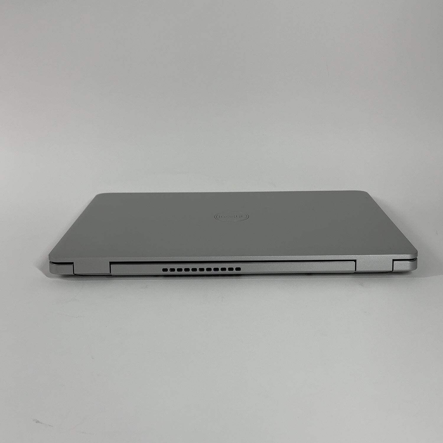 Broken Dell Inspiron 15 5584 15.6″ i5-8265U 1.6GHz 8GB RAM 256GB SSD READ