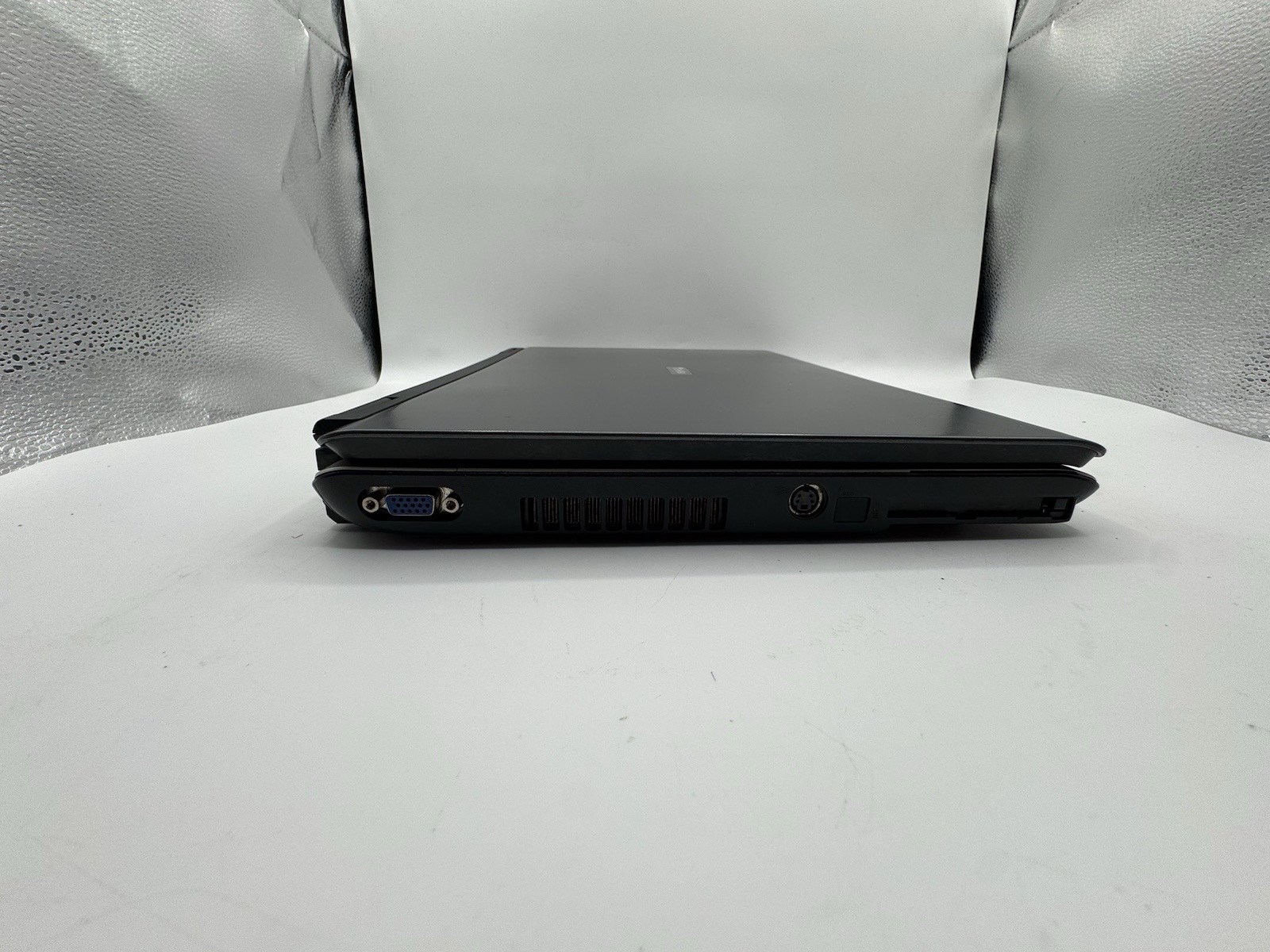 Lot Of 2 Laptops Toshiba Satellite A105-S2081 & ASUS X54C Powers On Locked