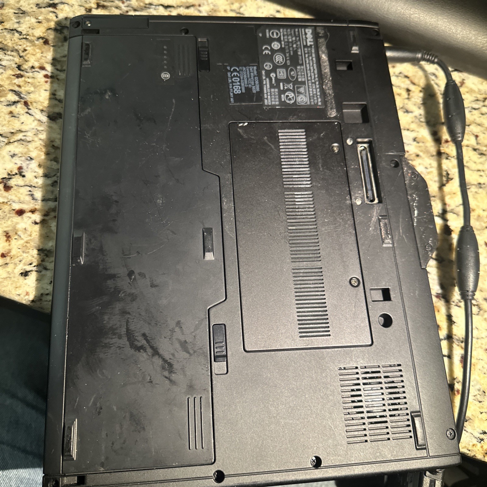DELL LATITUDE XT2 PP12S Laptop Intel CORE2 DUO U9400 Windows 7 For Parts Only