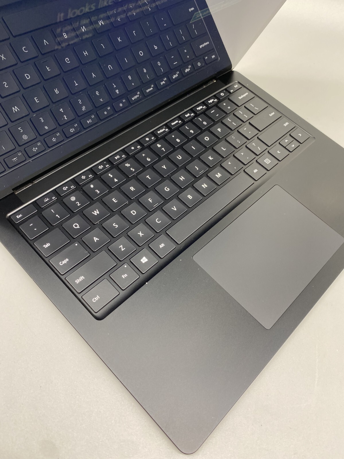 Microsoft Surface Laptop 3 1868 13.5″ i5-1035G7 8GB RAM 256GB SSD Blk-C-See Desc