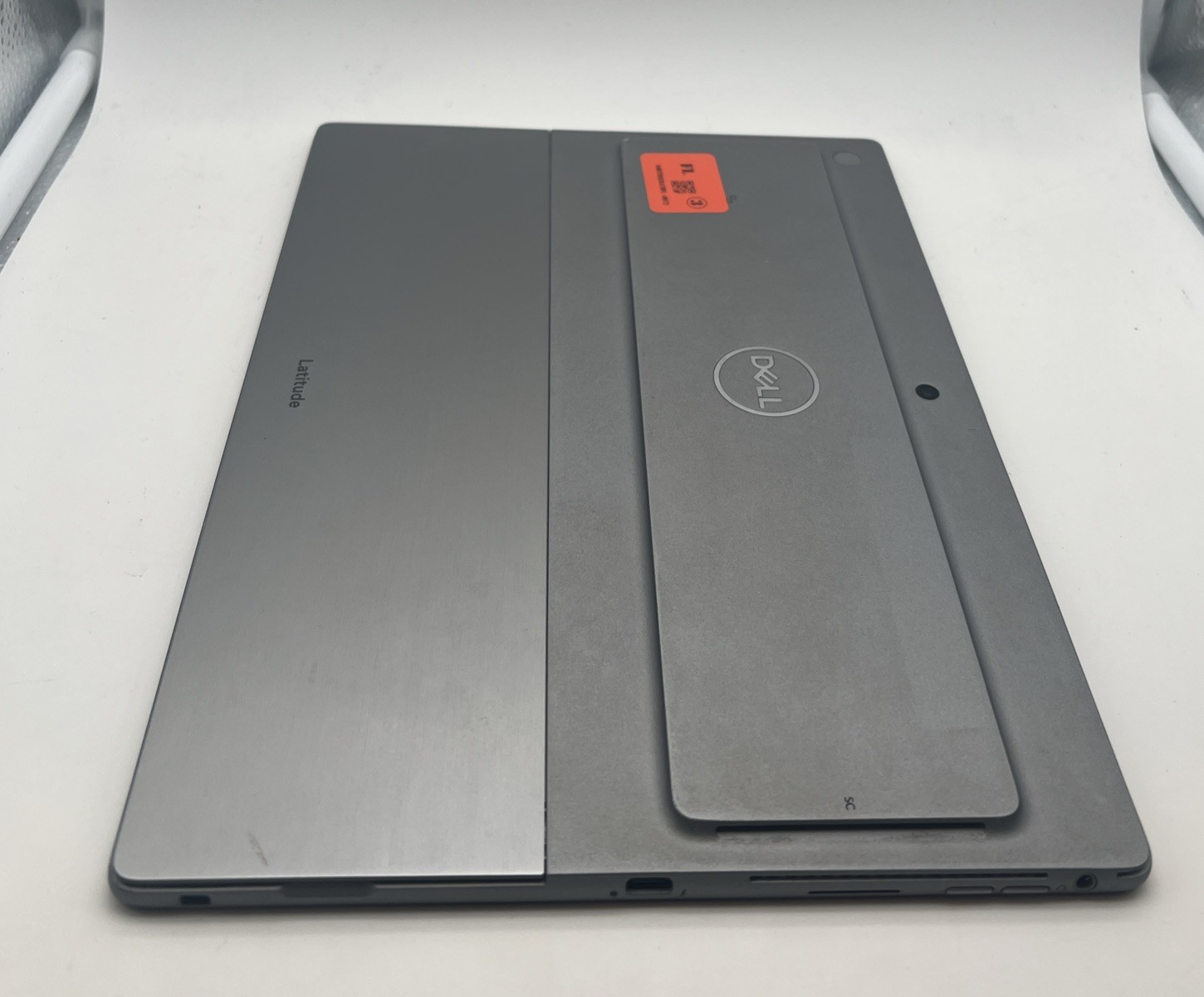 Dell Latitude 7320 Detachable 2-in-1 i7-1180G7 1.30GHz/16GB RAM/512GB C3/F3