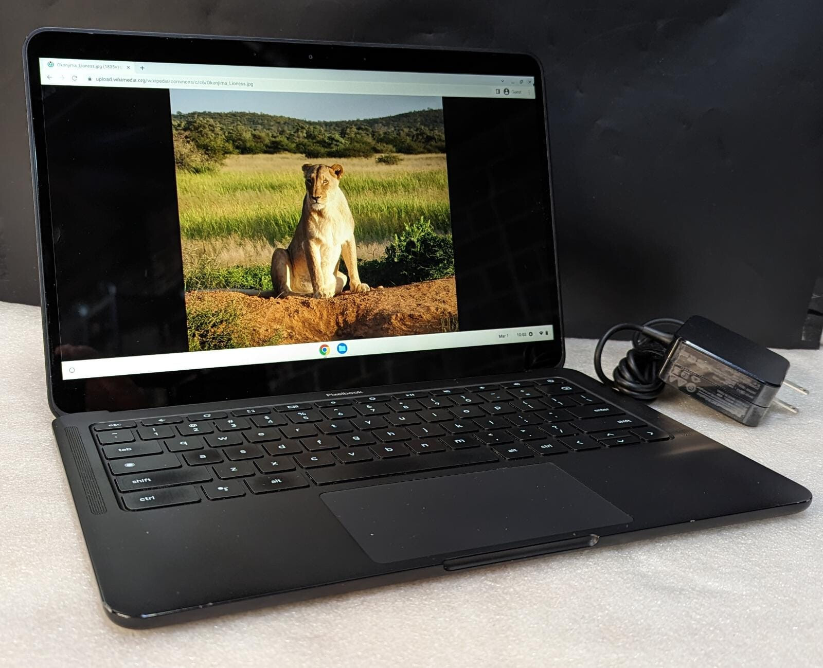 Google Pixelbook 13.3″ Intel Core i5 8th Gen. 1.30GHz – 128GB – 8GB