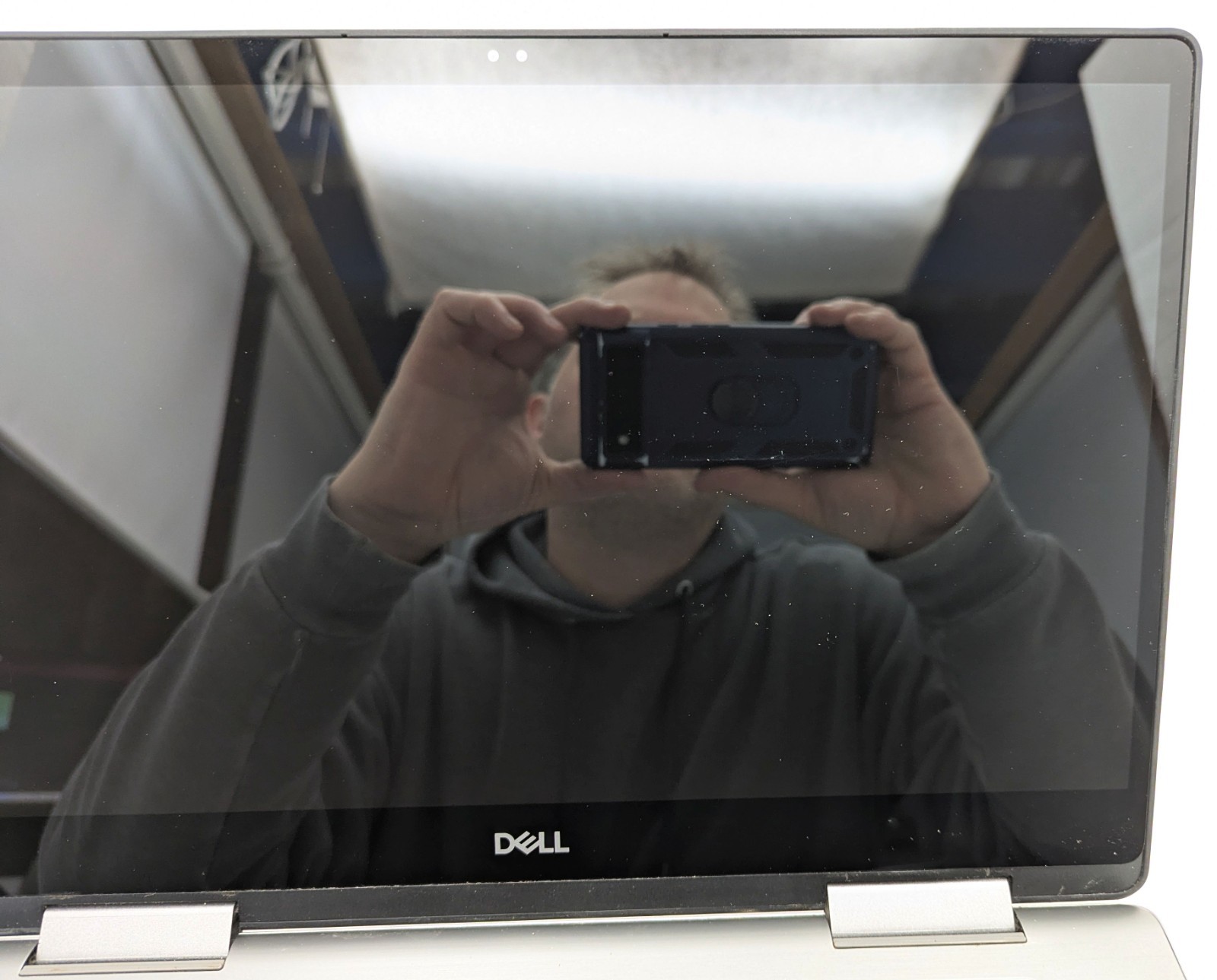 Dell Inspiron 7573 2-in-1 15.6″ Laptop i5-8250U 1.60GHz 8GB RAM POWER ISSUE