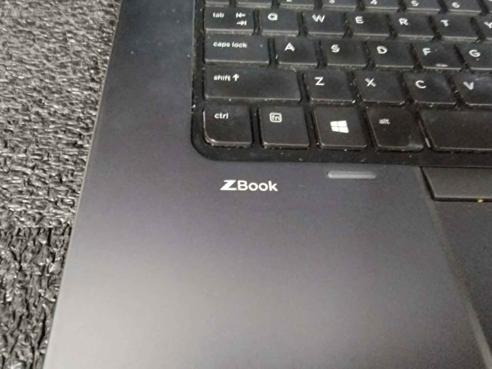 Lot 5 HP ZBook 17″ G2 i-7 4810MQ 2.8GHz 32GB RAM K3100M 4GB 256GB SSD 1TB HDD W1