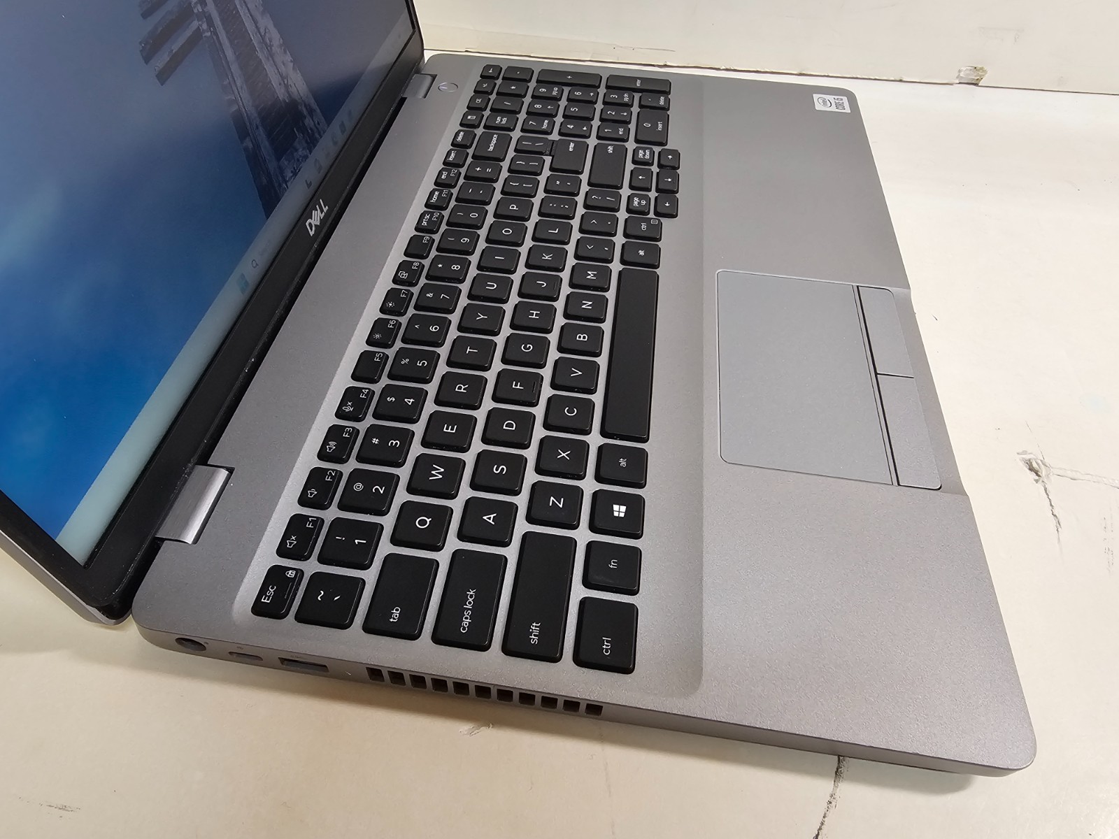 Dell Precision 3550 Laptop – 1.7 GHz i5-10310U 8GB 256GB SSD Webcam 15.6″ – SP11