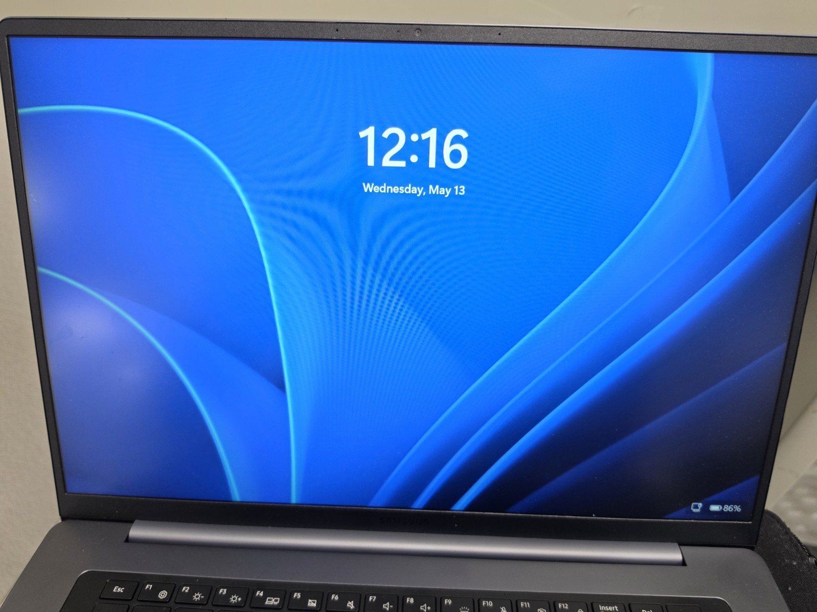 Samsung Galaxy Book 6 16″ FHD Laptop Intel Core Ultra 7 355/16GB/1TB Gray