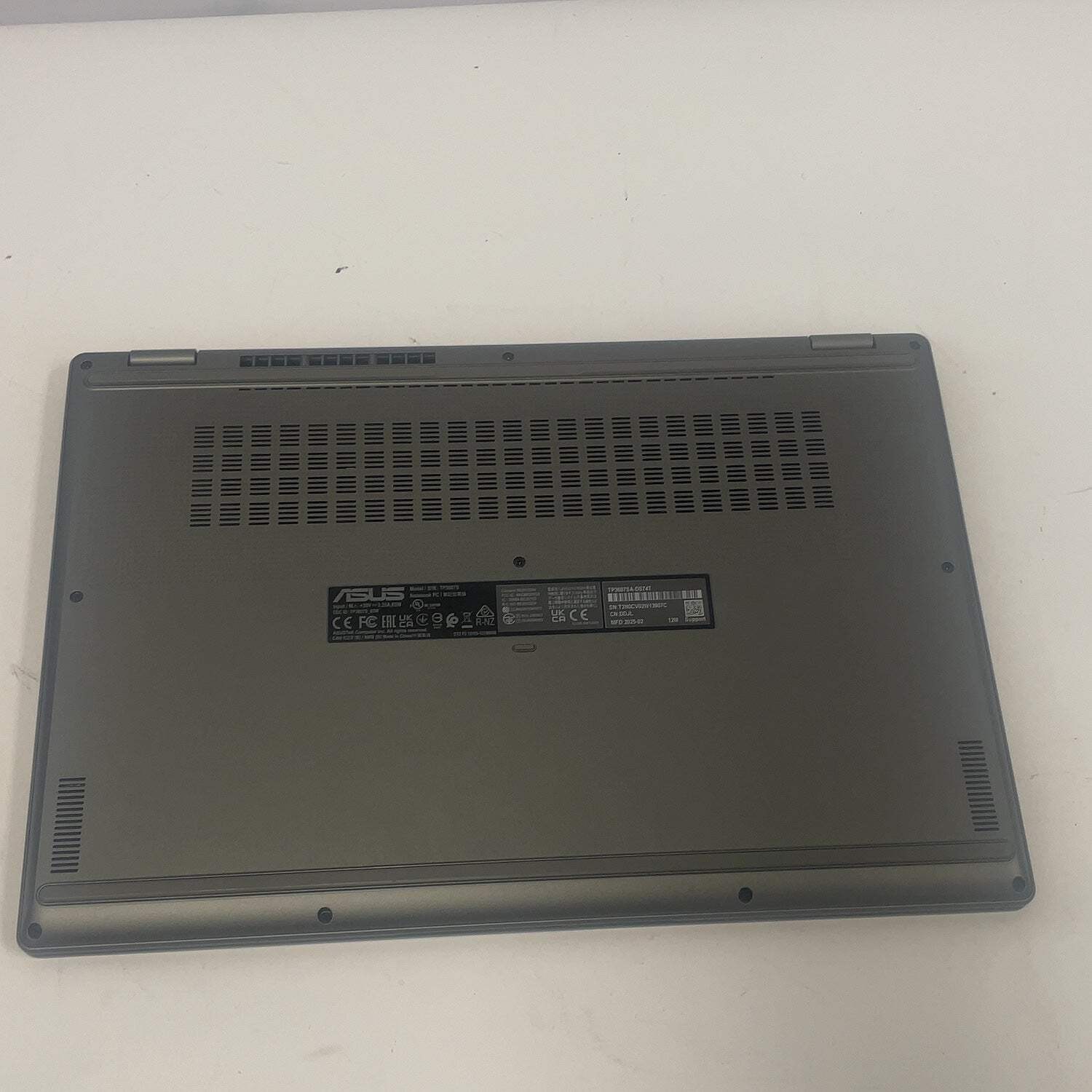 Asus Vivobook 16 Flip TP3607S 16″ Ultra 7 256v 2.2GHz 16GB RAM 512GB SSD