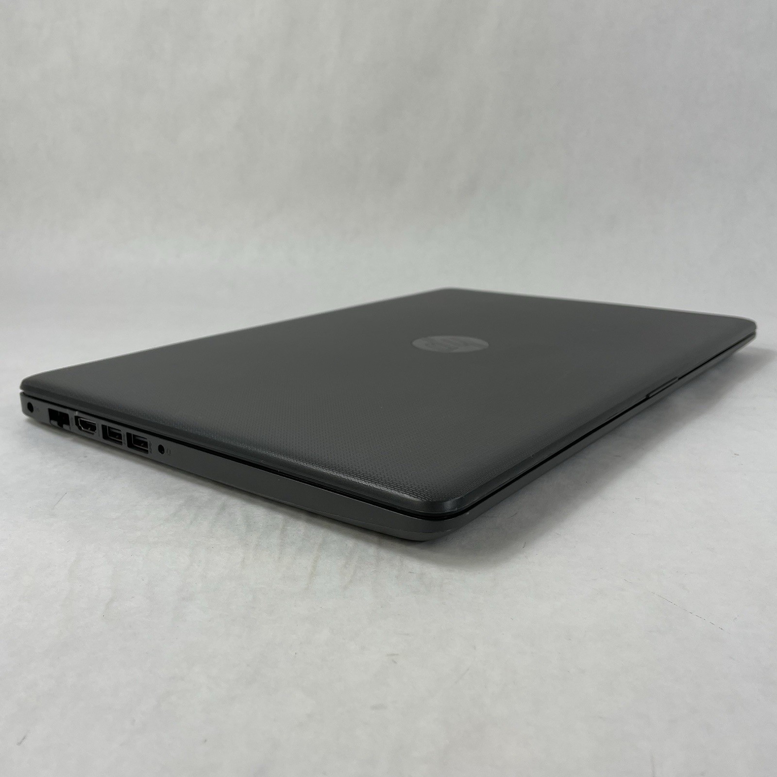 HP 255 G7 15.6″ Ryzen 3 2200U 2.50 GHz 8 GB RAM No SSD/OS/AC