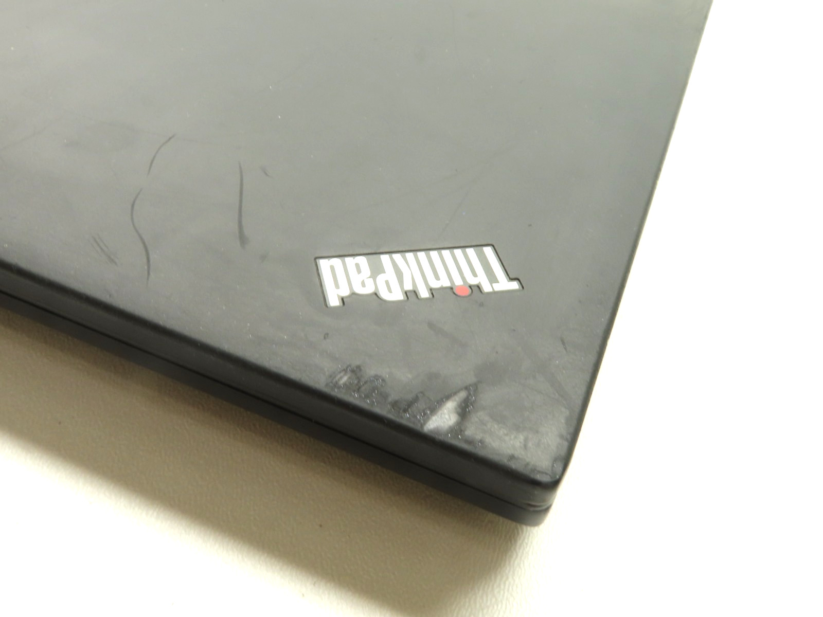 Lenovo ThinkPad P52 20MA 15.6″ Intel i7-8850H 32GB RAM 256GB SSD P2000