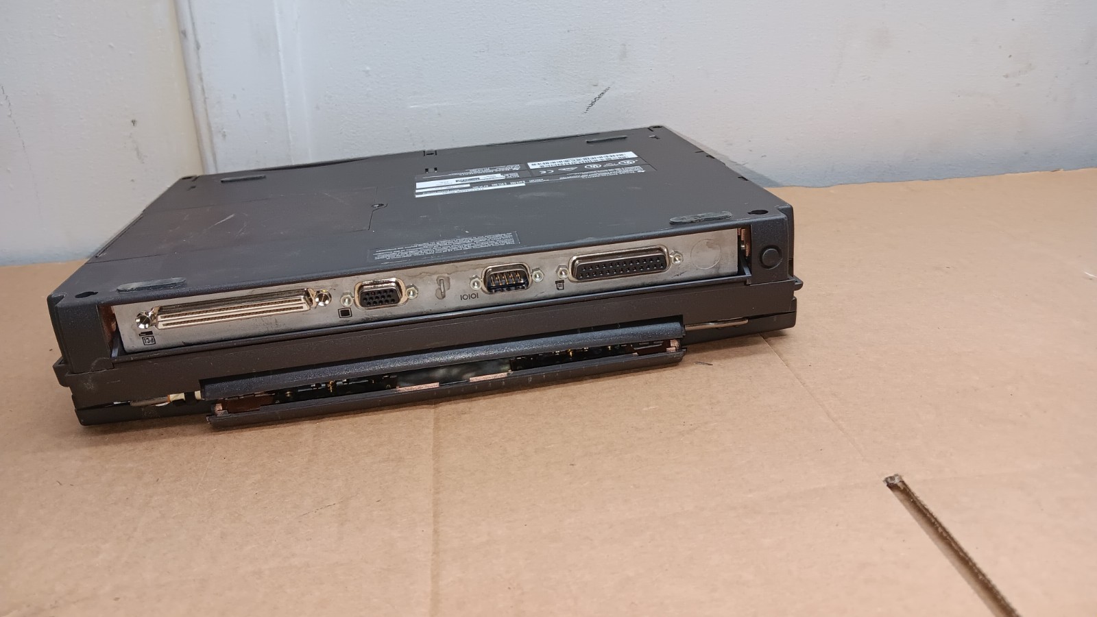Vintage Texas Instruments TravelMate 6030 Laptop Windows 98 SE Operating System