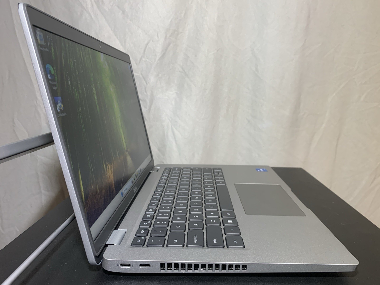 Dell Latitude 5430 i5-1235U 8GB 256GB SSD Win11 14in FHD Silver