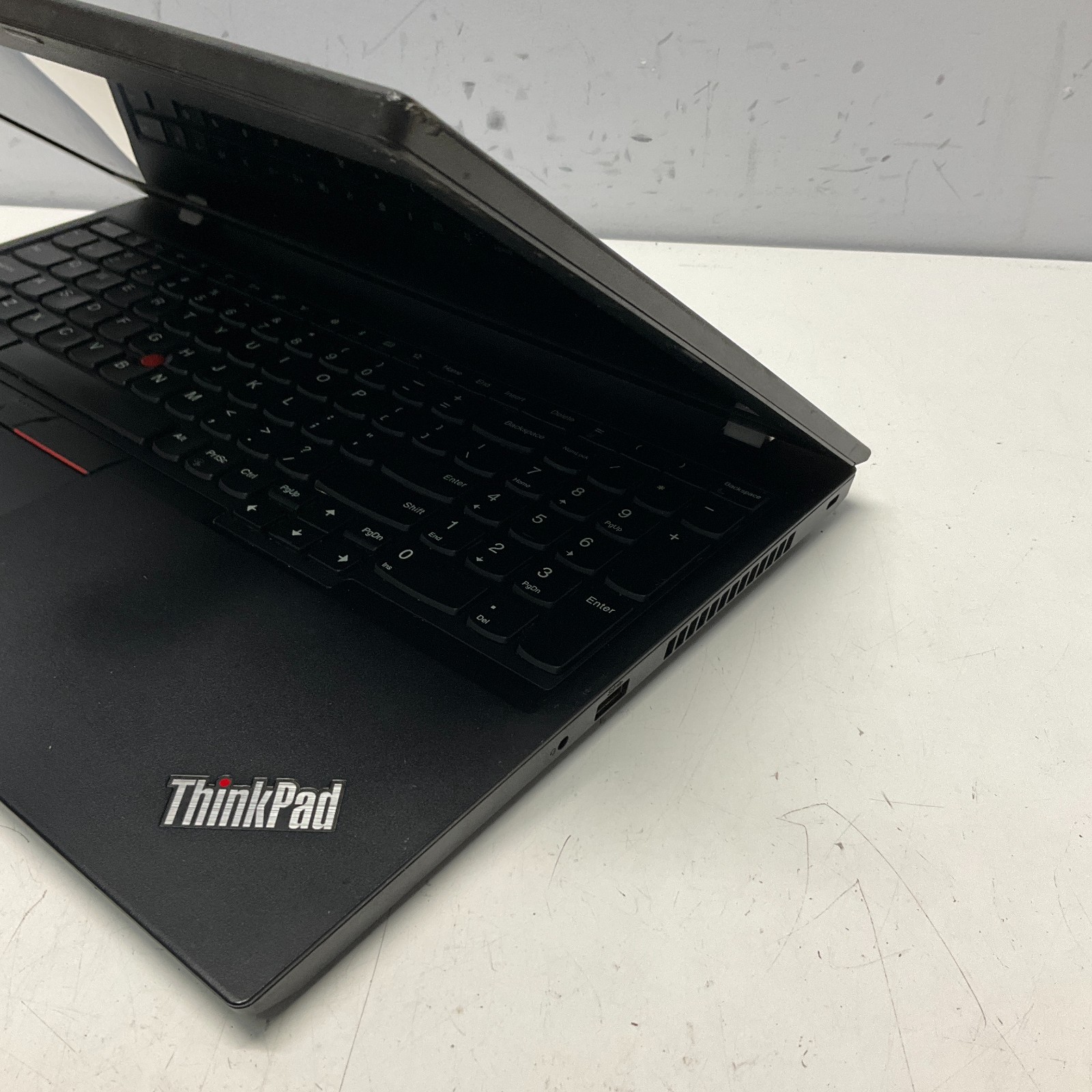 Lenovo ThinkPad L580 15.6″ Laptop Intel Core i5-8350U 1.70GHz 8GB RAM NO HDD OS