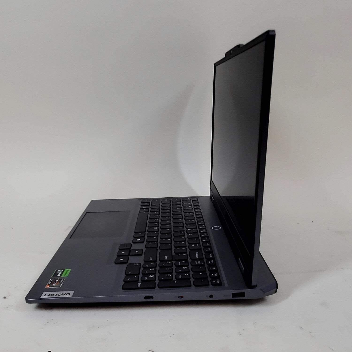 Lenovo LOQ 15 ARP9 15 Ryzen 7 7435HS 3.1GHz 512GB SSD READ