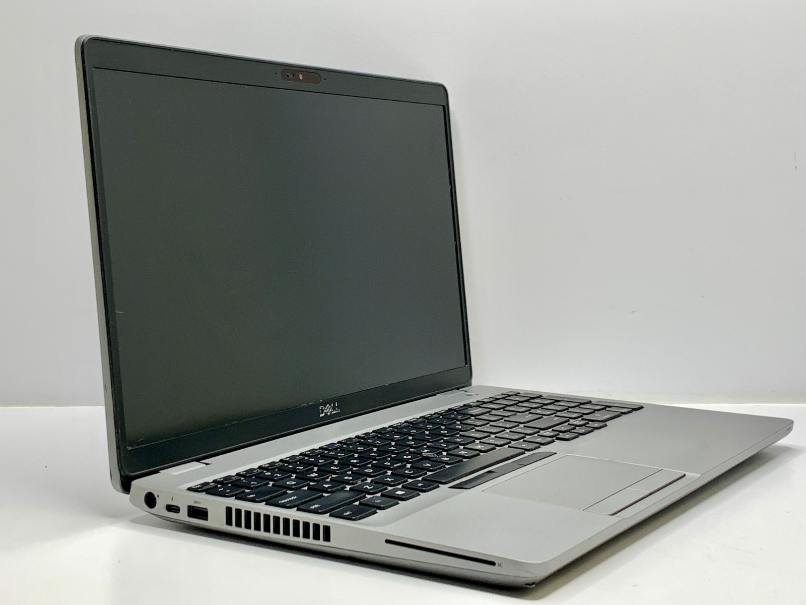 Dell Latitude 5511 | i7-10850H | 16GB RAM | 256GB NVMe | LINUX | READ