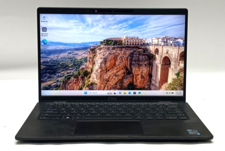 Dell Latitude 7420 14″FHD i5-1145G7@2.6GHZ 16GB RAM 256GB NVMe Win 11 Pro WH728!