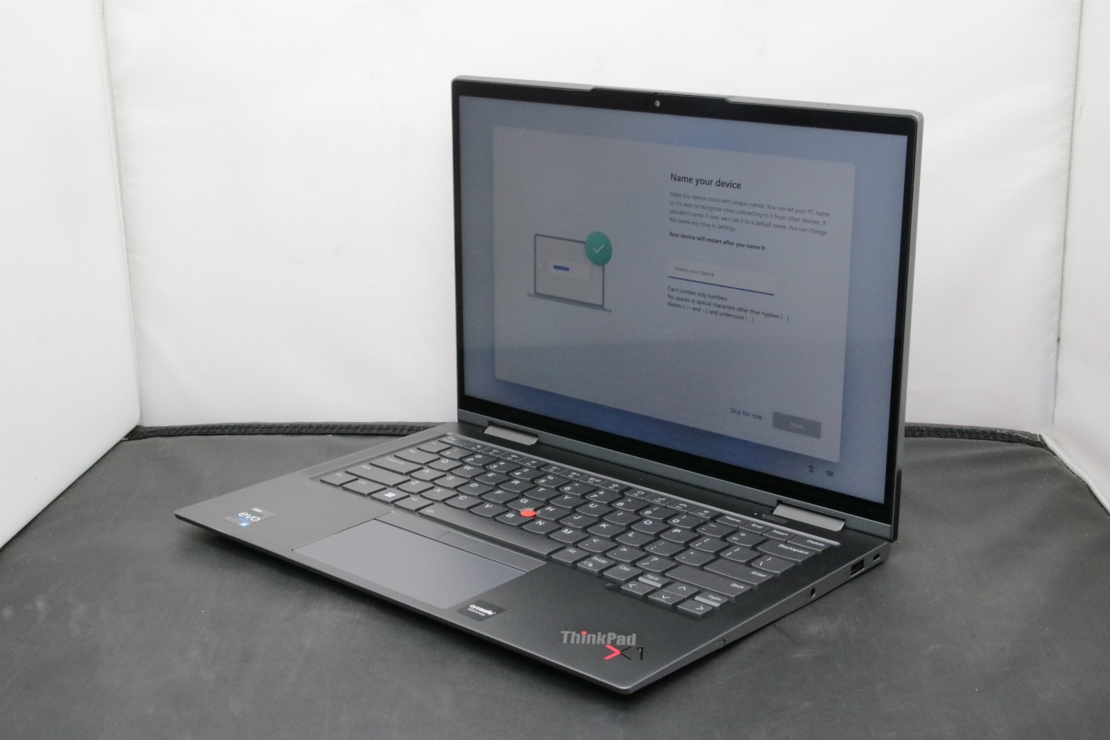 Lenovo ThinkPad X1 Yoga Gen 7 – i5-1235U – 16GB, 256GB, Windows 11 +Adapter