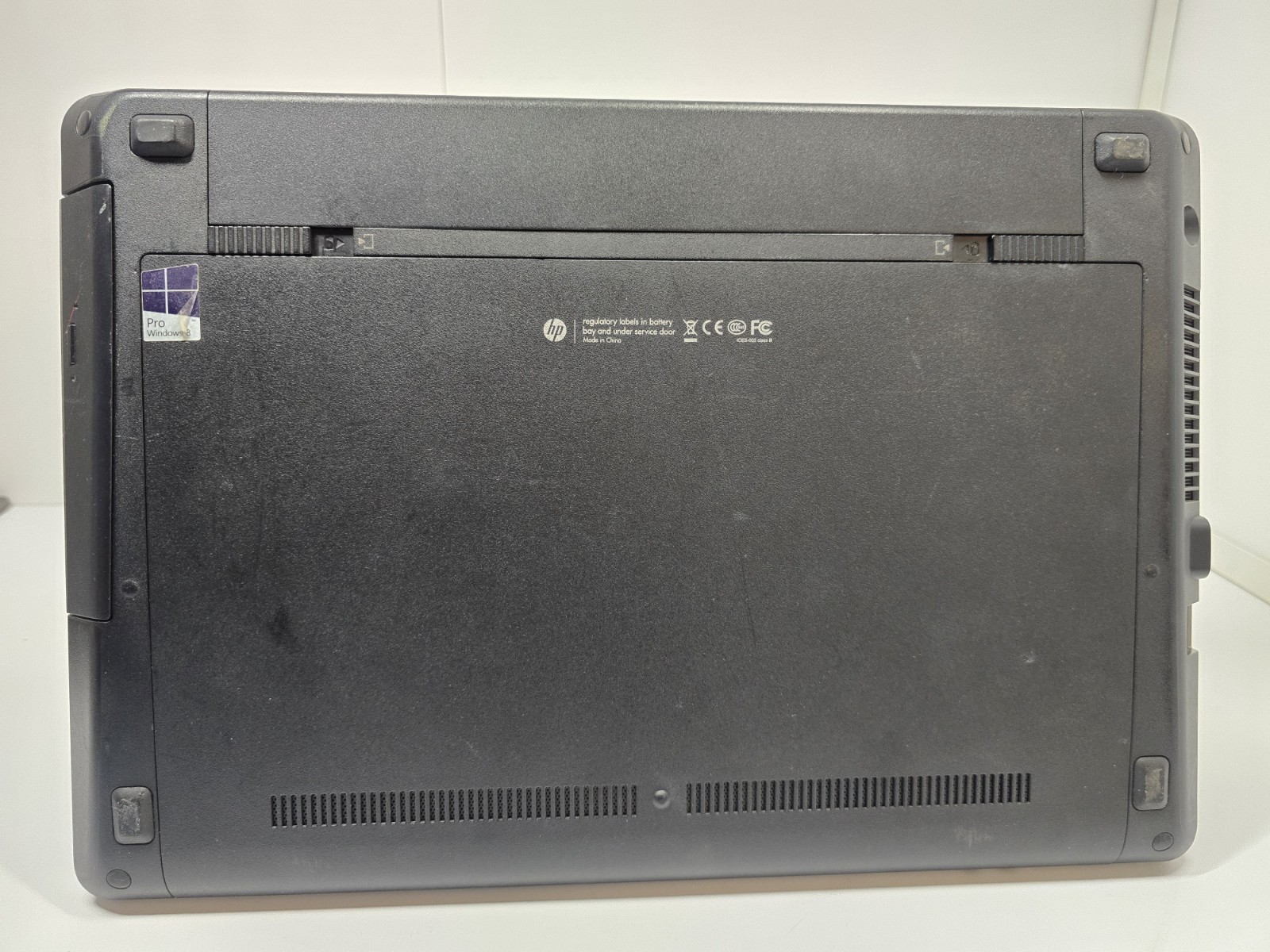HP ProBook 4540s 15.6″ Laptop. Silver For Parts Only