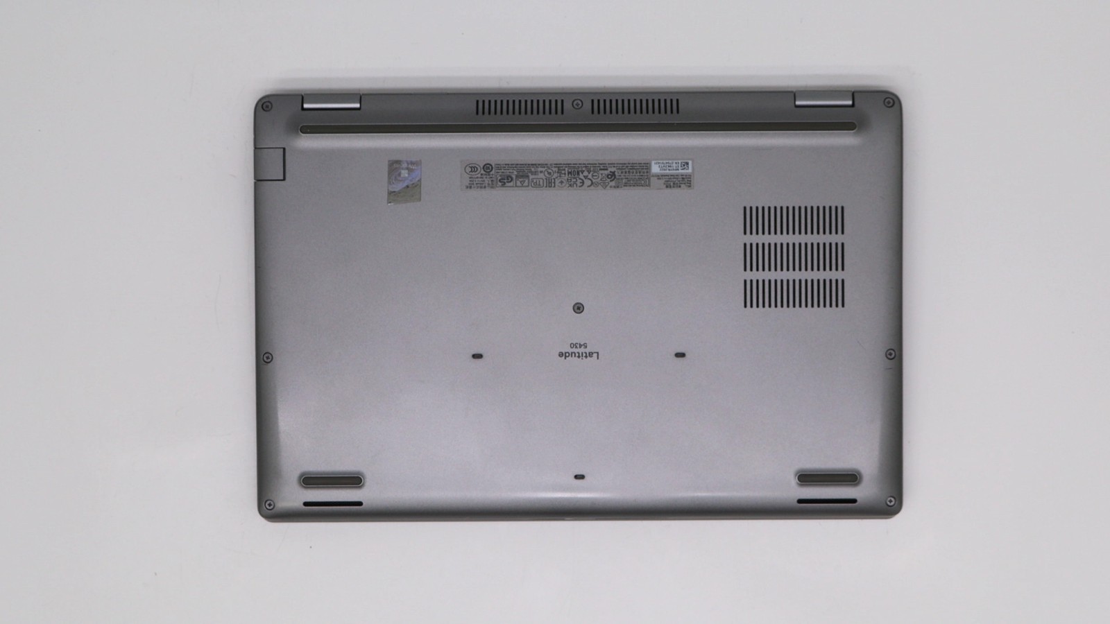 Dell Latitude 5430 14″ i5-1245u 16GB 256GB – Very Good