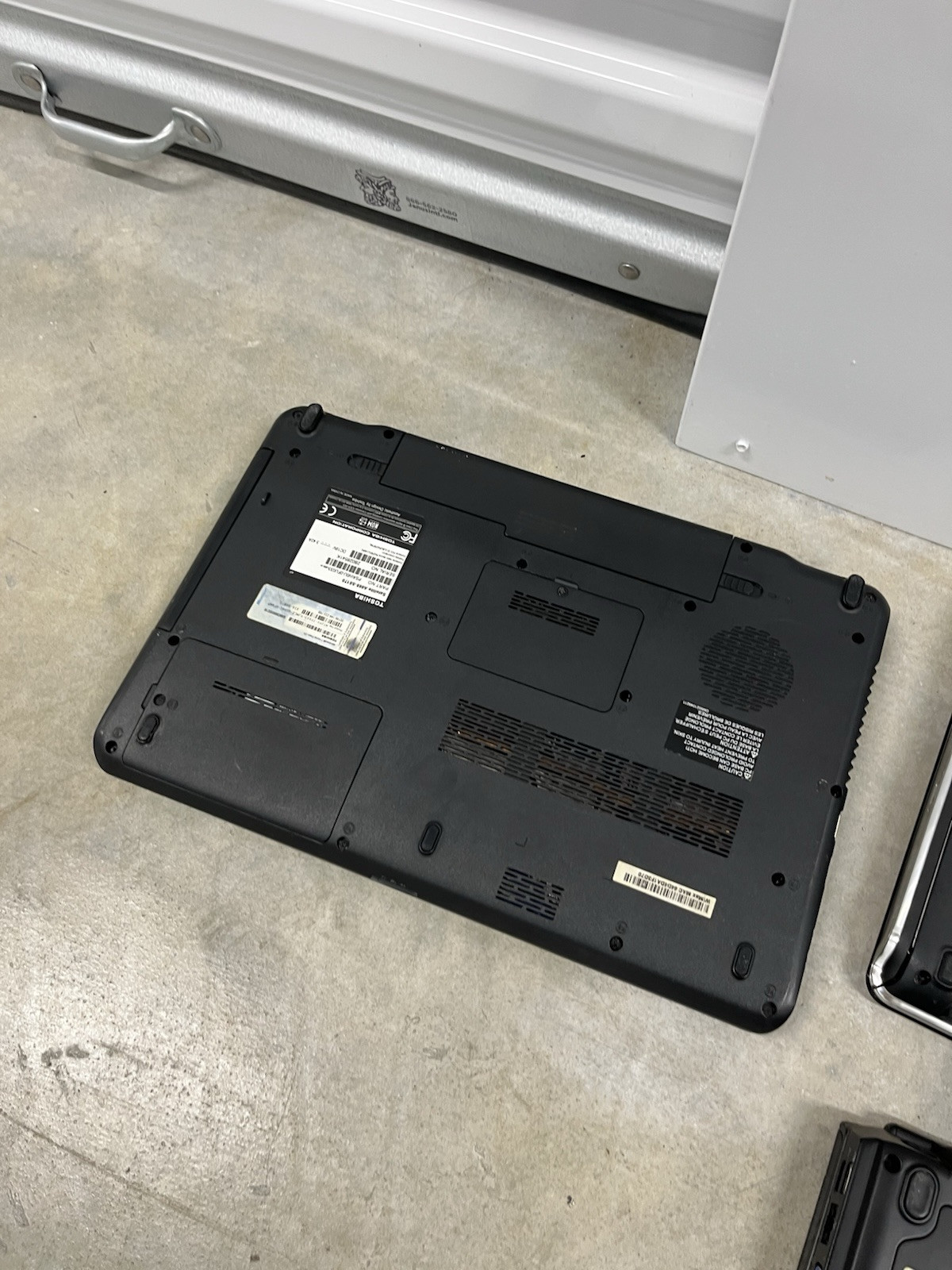 Lot of 5 Mixed Brand Laptops | Apple, Gateway, HP, Dell | Read Description