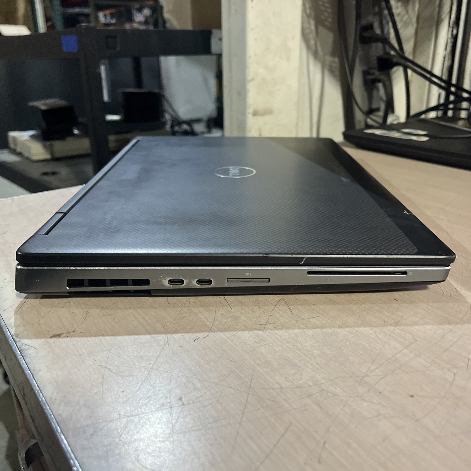 DELL PRECISION 7530 INTEL XEON E-2186M 2.90GHZ 16GB RAM NO HD