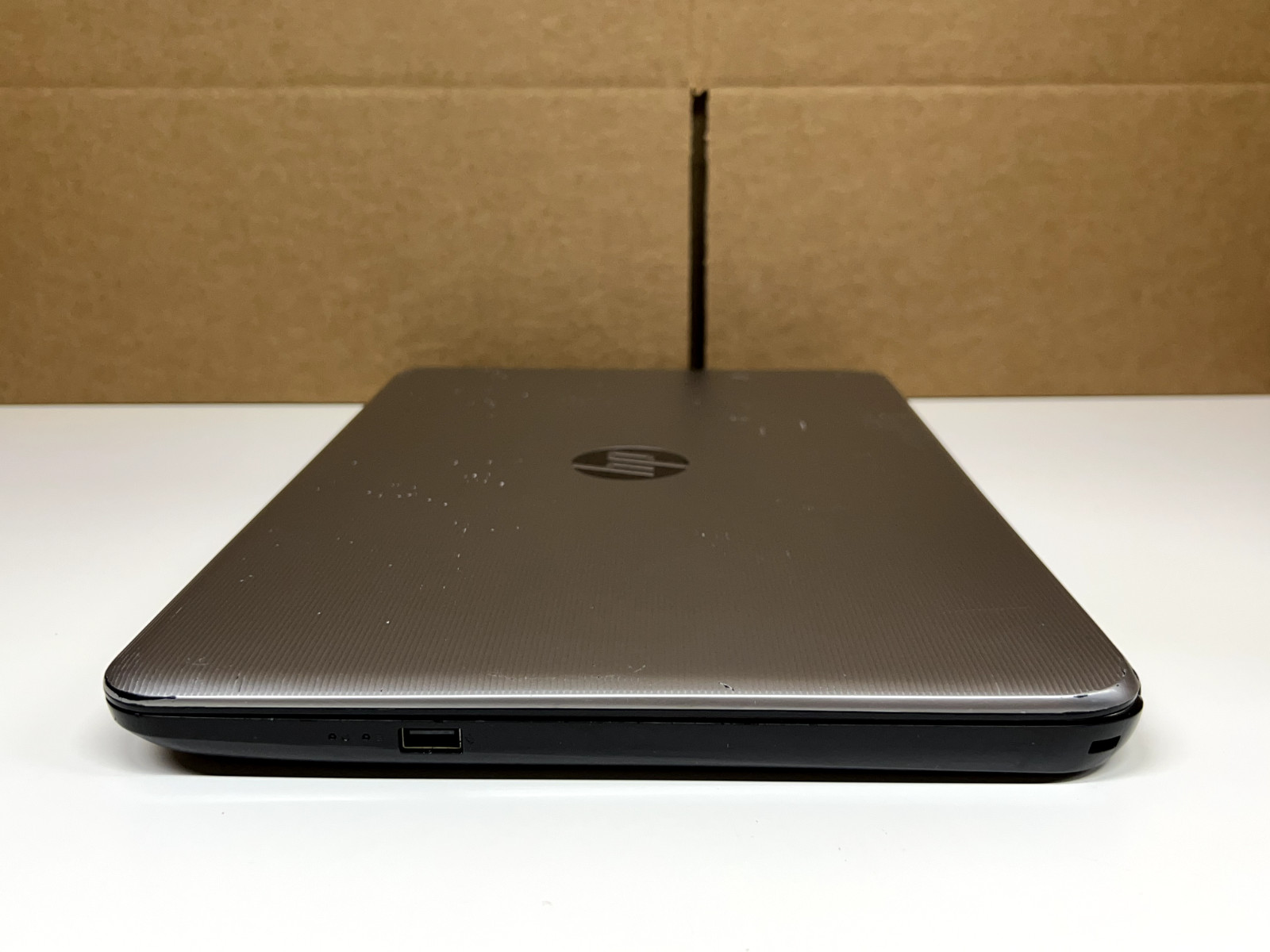 HP 14 Series Laptop AMD E2-7110 Processor 4GB RAM 32GB eMMC Windows 10 Installed