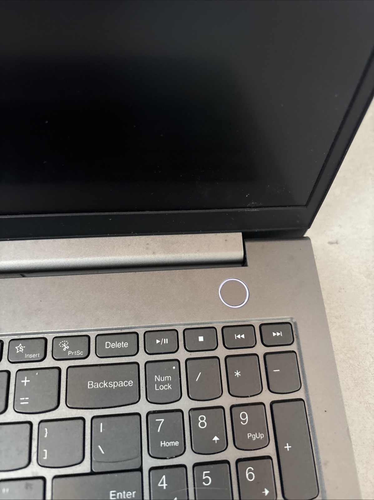 LENOVO ThinkBook 15 G2 ITL i7-1165G7 – No Display