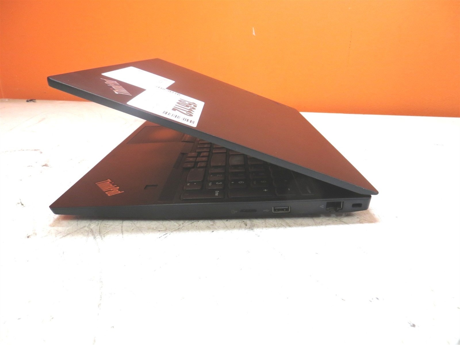 Scratched LCD Lenovo ThinkPad E590 Laptop Intel i5-8265U 1.6GHz 8GB 256GB w/OS