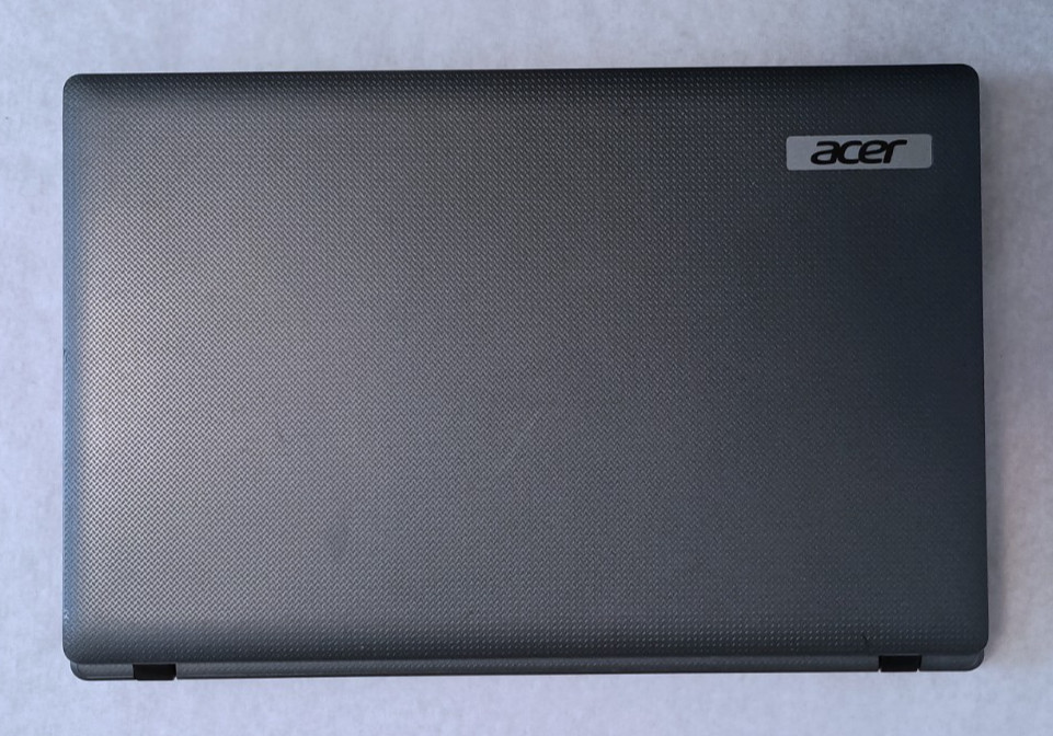 Acer Aspire Laptop – 500GB, Core i3 2.40GHz, 4GB, Windows 7 – No AC Adapter