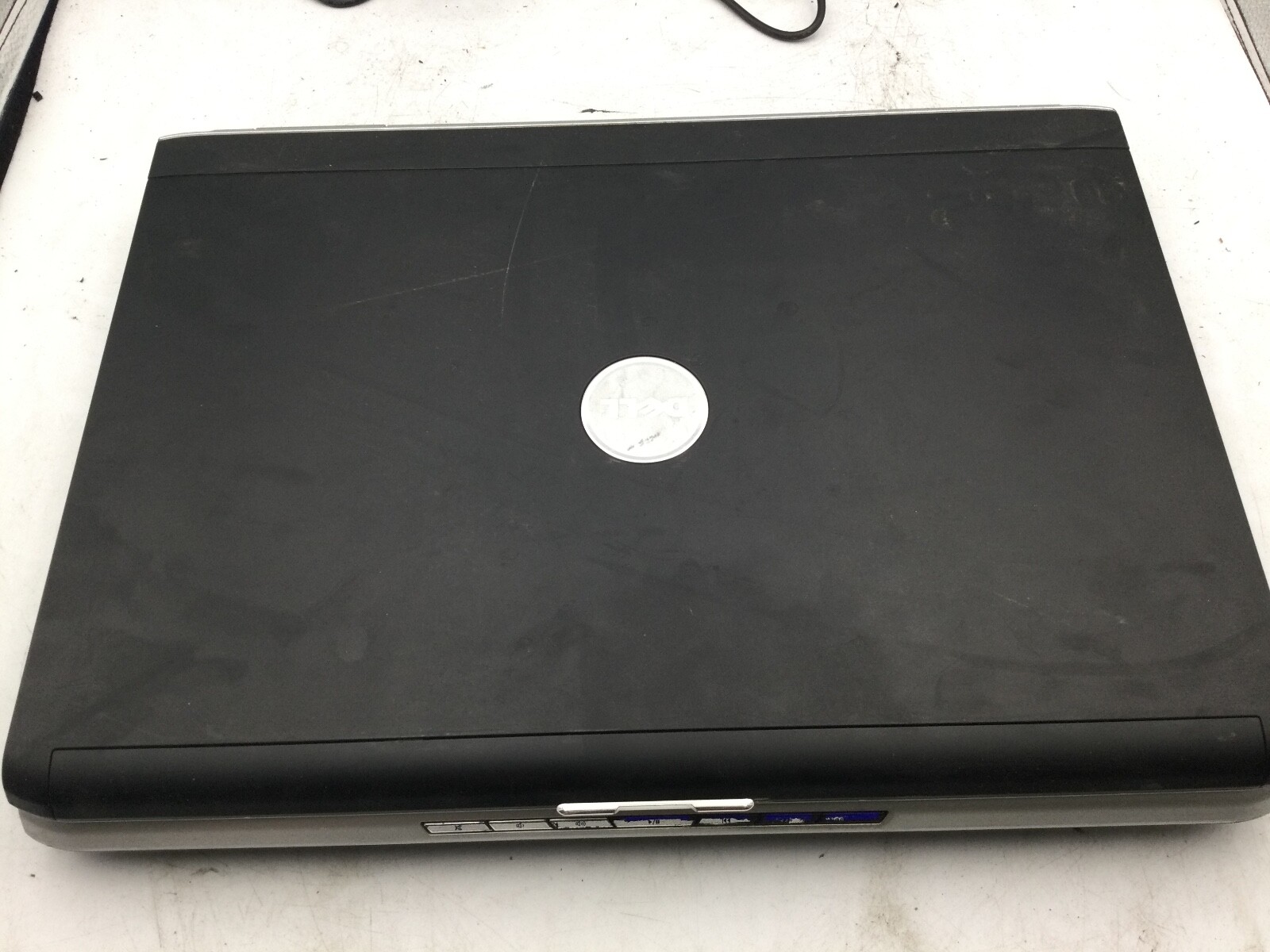 DELL INSPIRON 1720 – BOOTS TO BIOS – INTEL CORE 2 DUO – 512MB RAM -READ DESC- BB