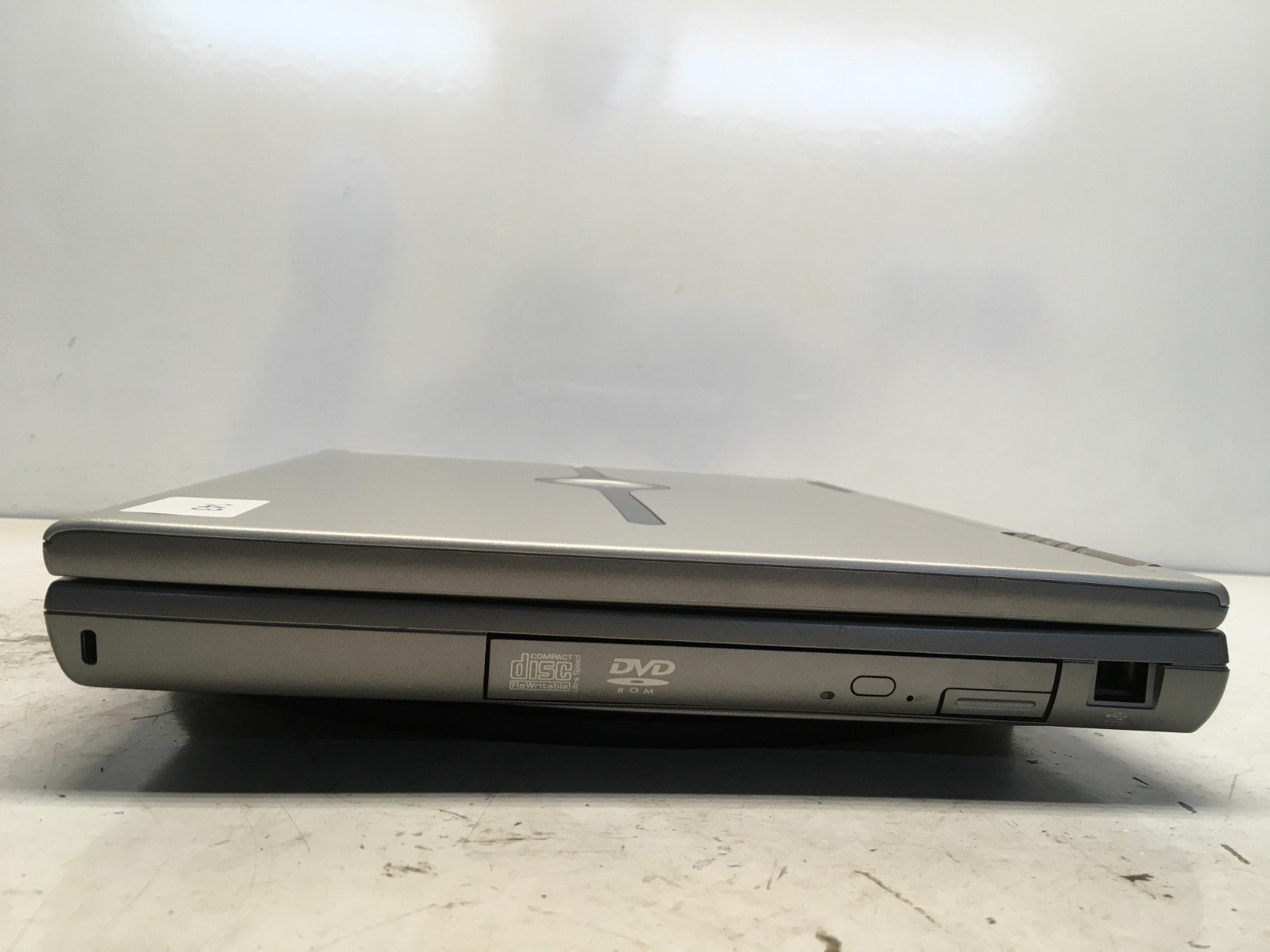 Dell Inspiron 8600 Intel Pentium M 1.4GHz 256 MB NO HDD