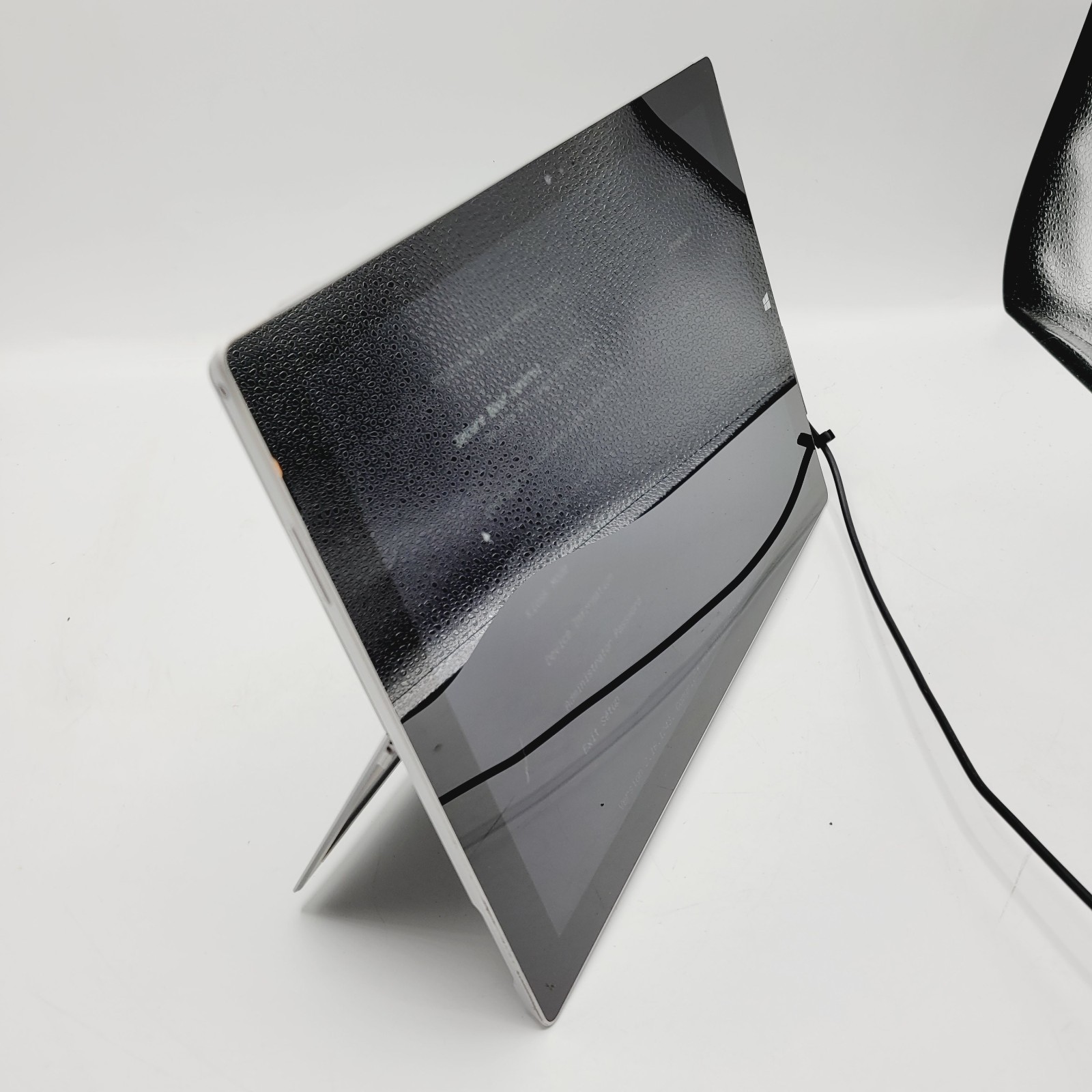 Microsoft Surface Core i7 4650U 1.7GHz 8GB RAM 256GB SSD 14″ ***Boot to Bios