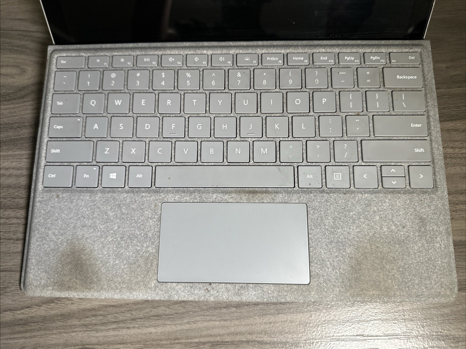 Microsoft Surface Pro 5 Intel Core i5-7300U CPU @ 2.60GHz 4GB RAM 128GB SSD