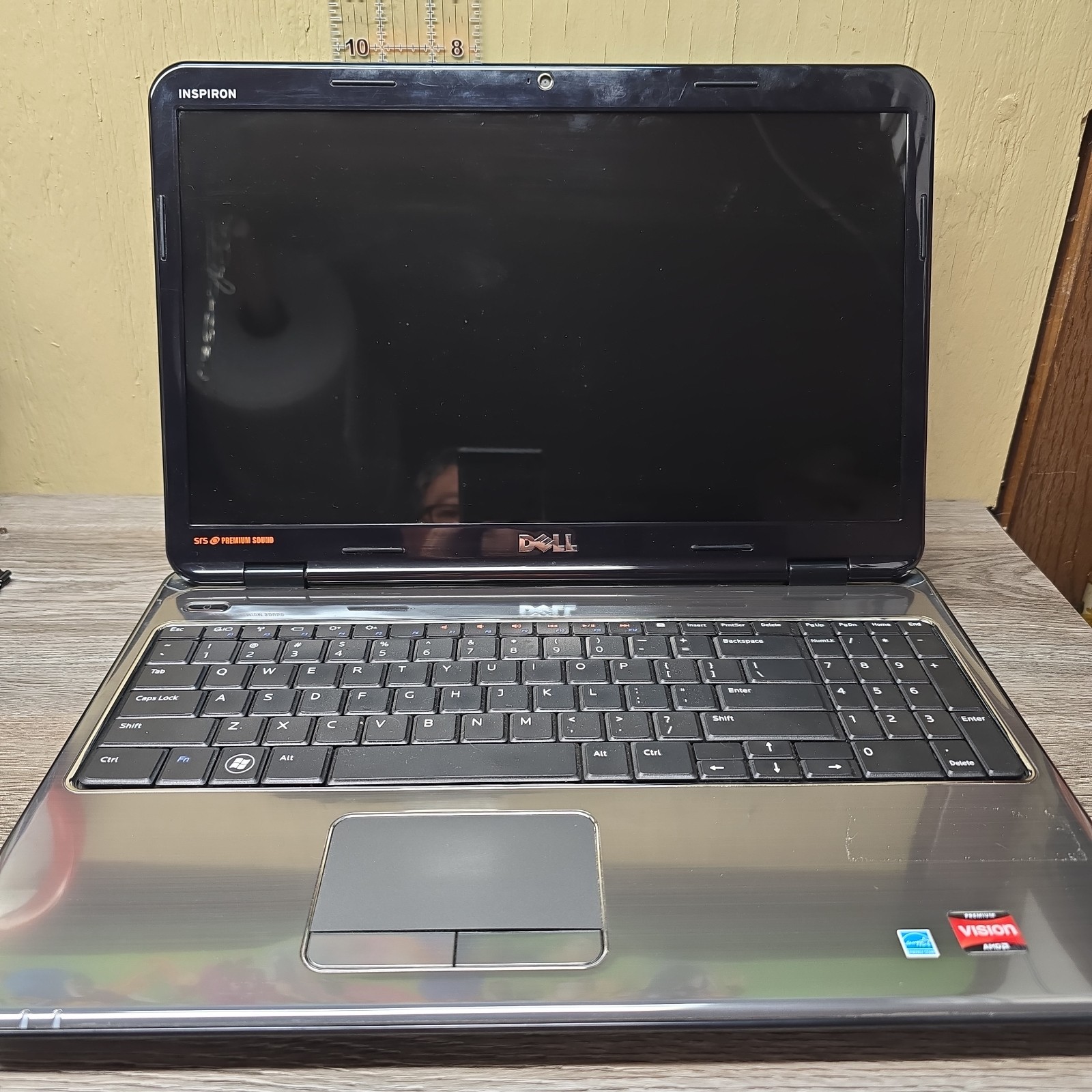 Dell Inspiron M5010 Laptop 8GB RAM No HDD 7 Beeps Parts Repair No Charger