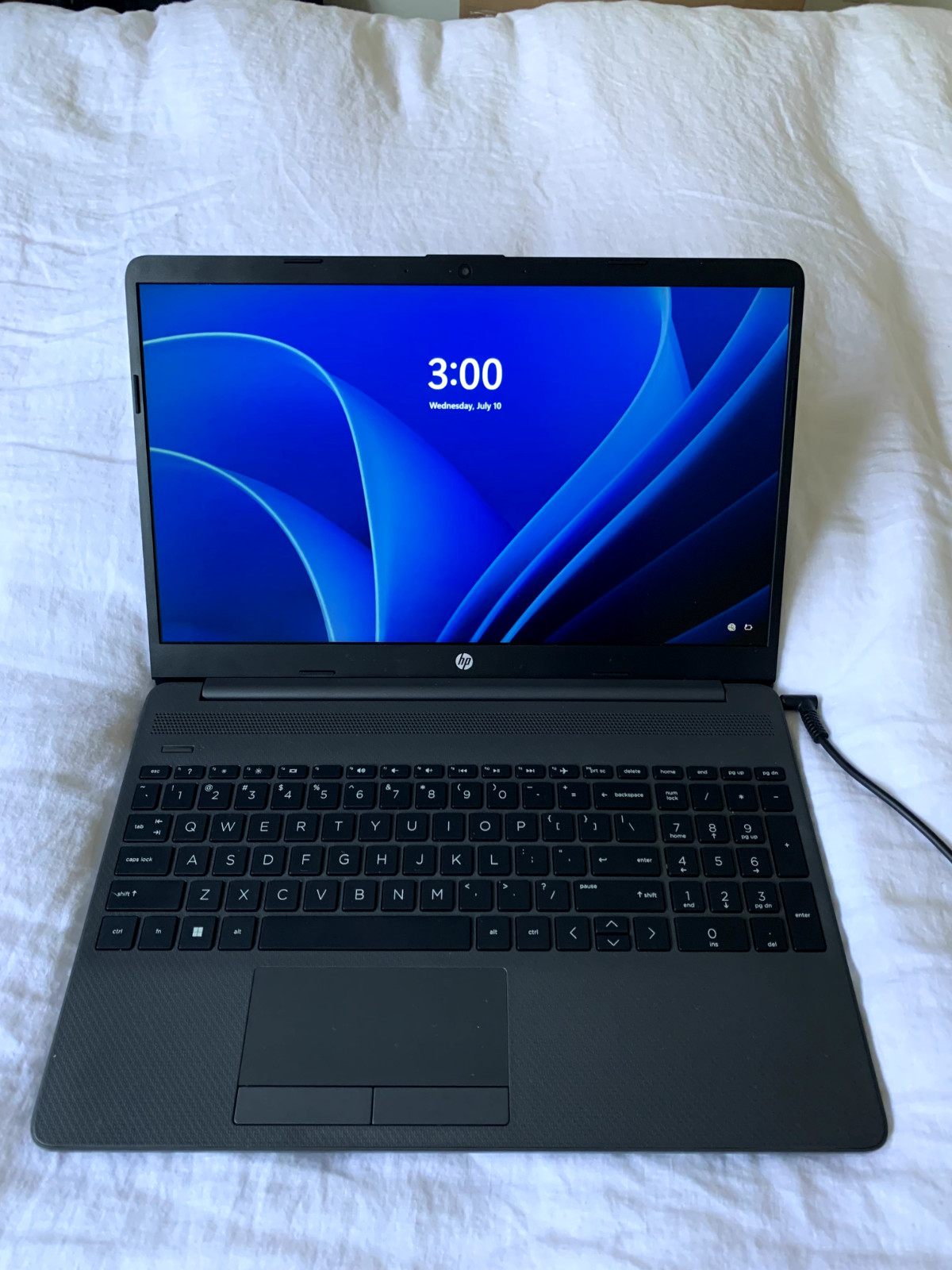 HP 255 15.6″ G9 Laptop, 16 GB RAM, 475 GB Storage, Brand New, Windows 11 Pro
