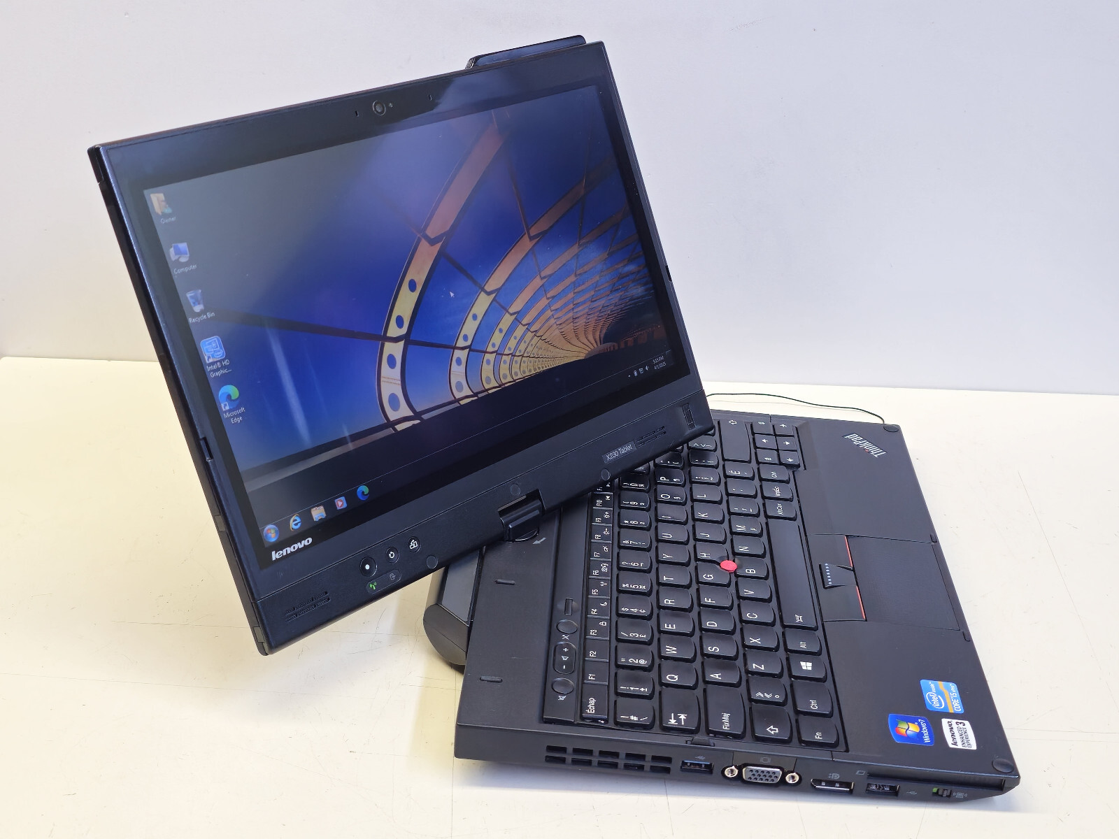 Lenovo ThinkPad X230 Tablet 12.5″ i5-3320M + 8GB + 120GB Windows 7 Pro *READ*