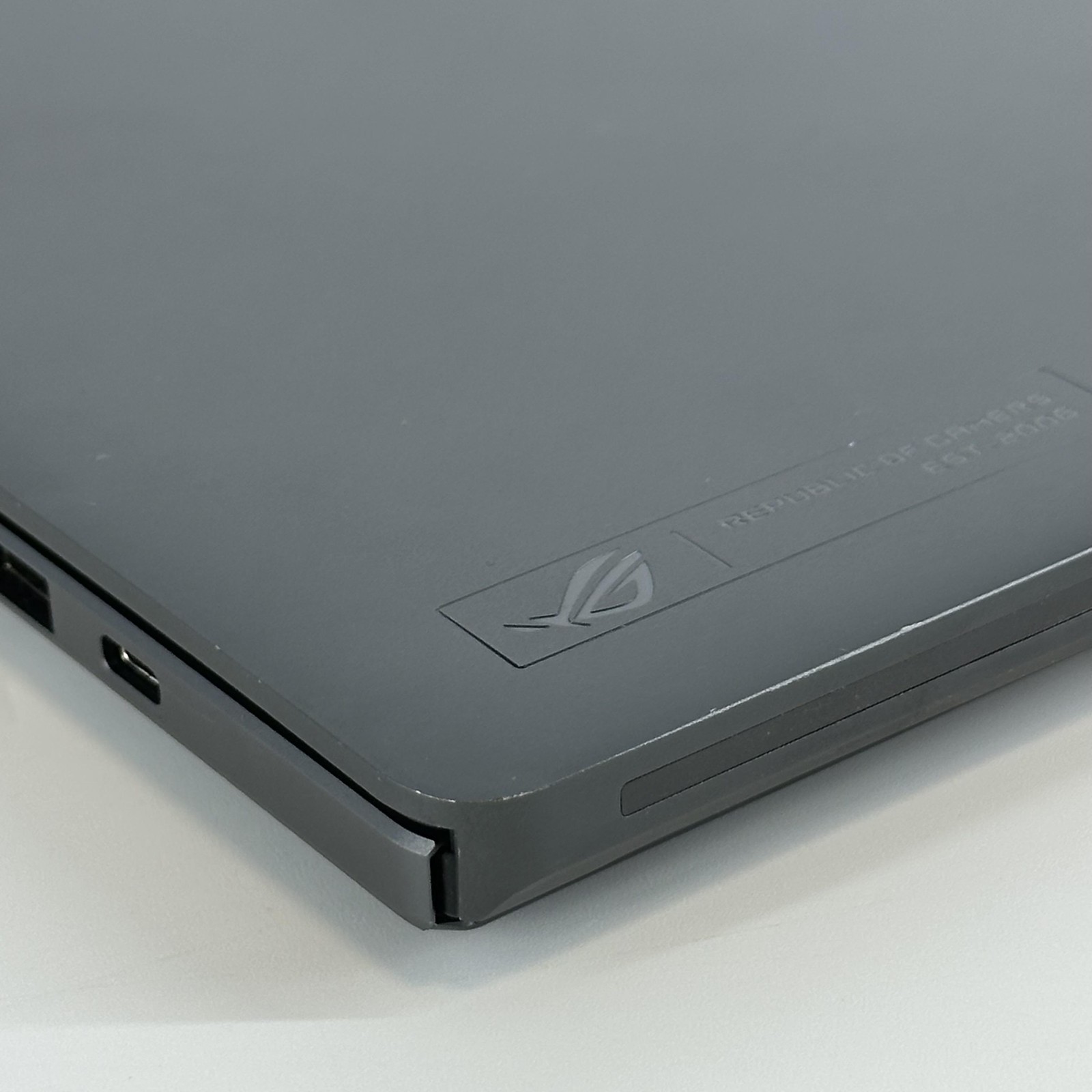 Asus ROG Zephyrus G16 GU605 QHD+ 2.5 GHz Ultra 9 185H 32GB 2TB SSD RTX 4080