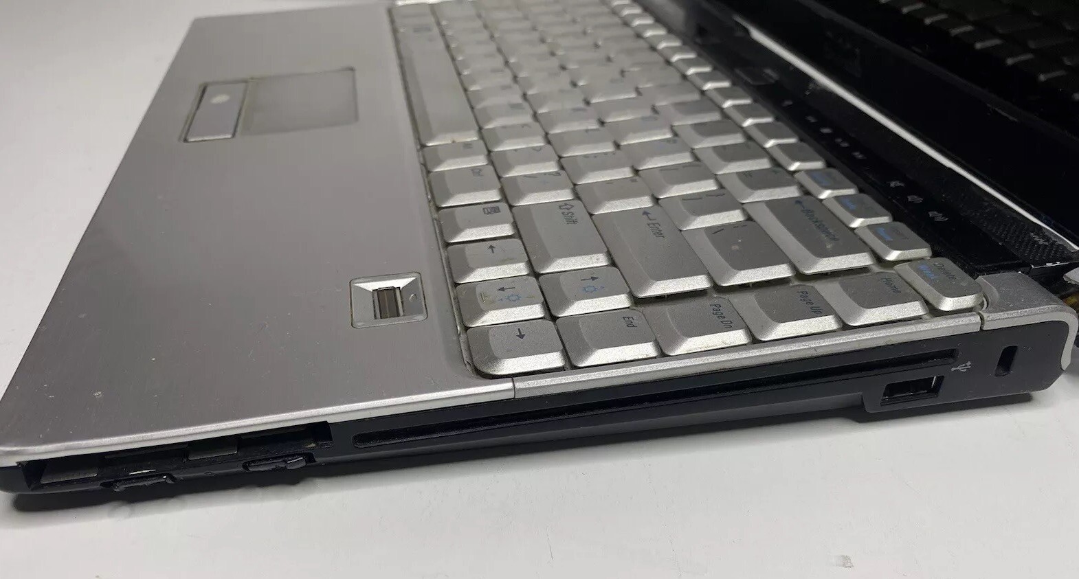 Dell XPS M1330 Core 2 Duo 2GHz No HDD boot to bios