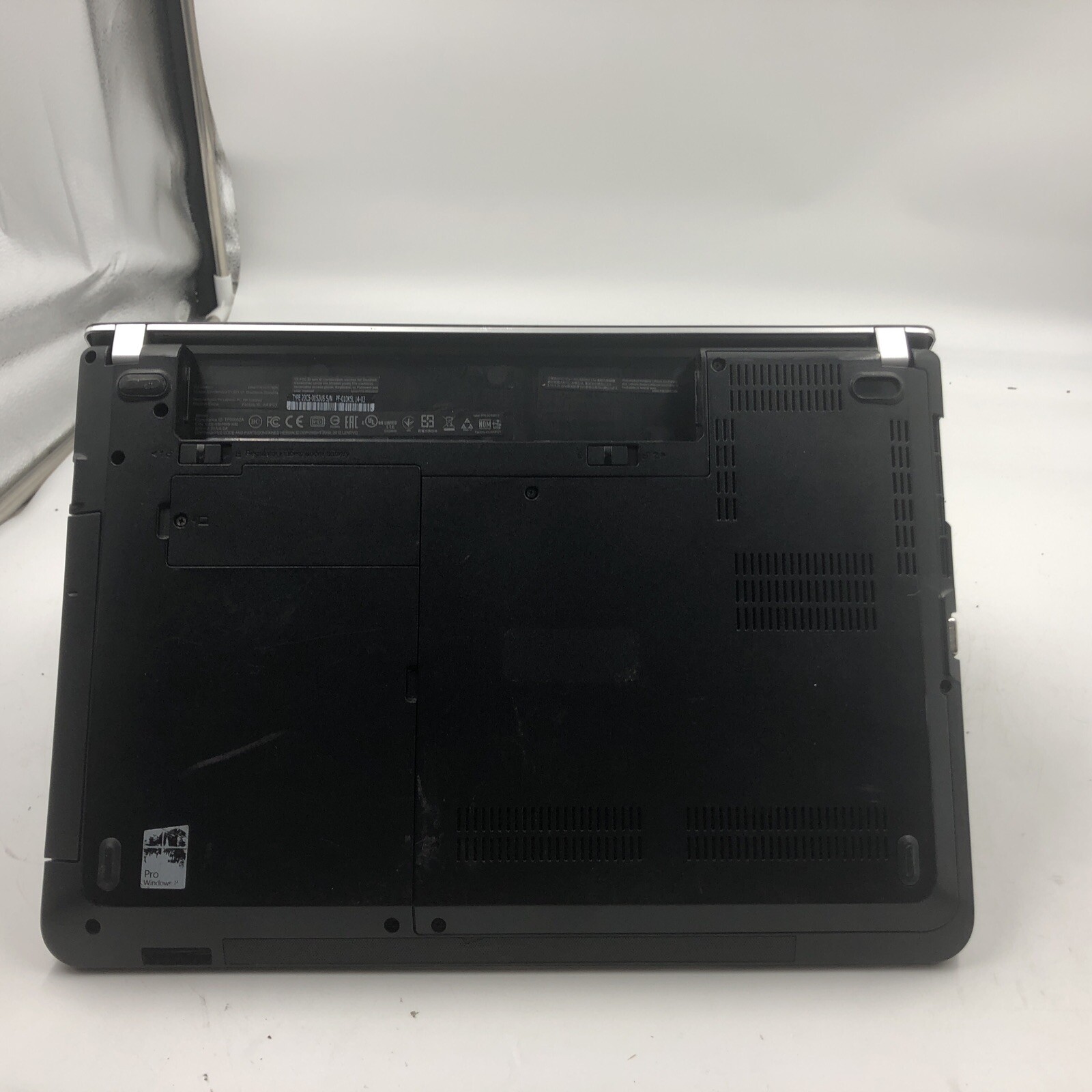 Lenovo Thinkpad E440 Laptop i3-4000M 2.4 4GB NO HDD/OS Bad Display/Keyboard PART