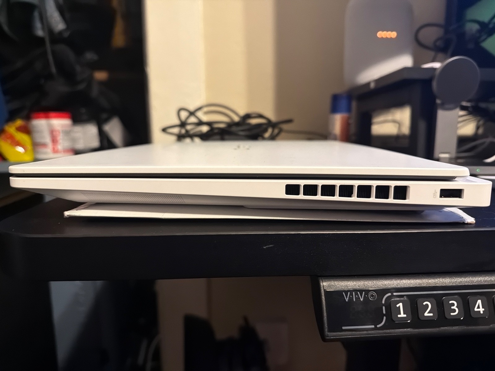 White hp omen max 16 RTX 5060 16gb of ram 240hz display
