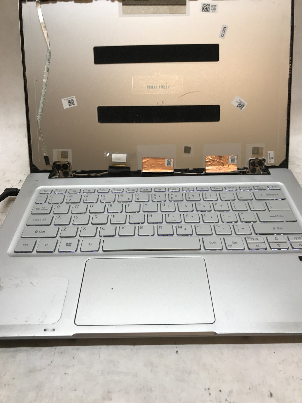 Acer Swift SF314-42 14″ AMD Ryzen 7 4700U 8GB RAM NO SSD/OS Missing Screen – -DW