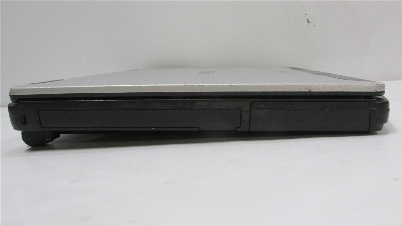 Panasonic Toughbook CF-54 MK3 i5-7300U 2.6GHz 8GB 500GB HDD 14″ W10P BIOS LK/DMG