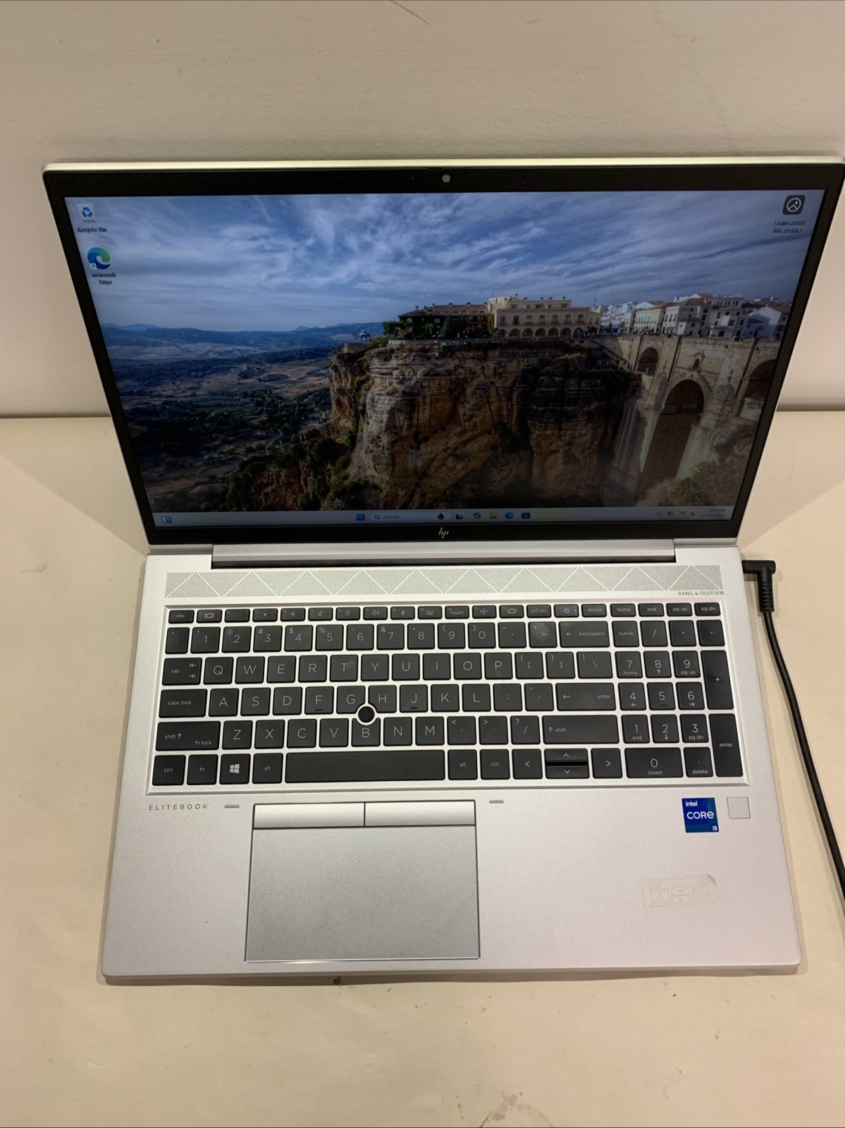 HP EliteBook 850 G8 i5-1135G7 16GB RAM 256GB SSD Win 11 Pro | READ DESCRIPTION