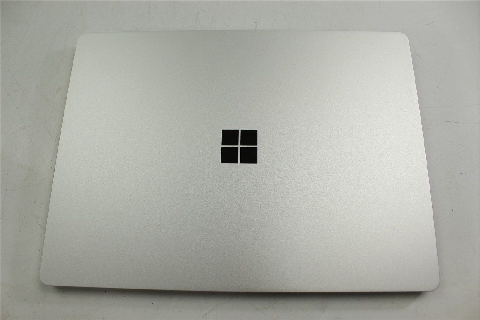Microsoft Surface Laptop Go 2 2013 12.4″ i5-1135G7 256GB SSD 16GB RAM W11H