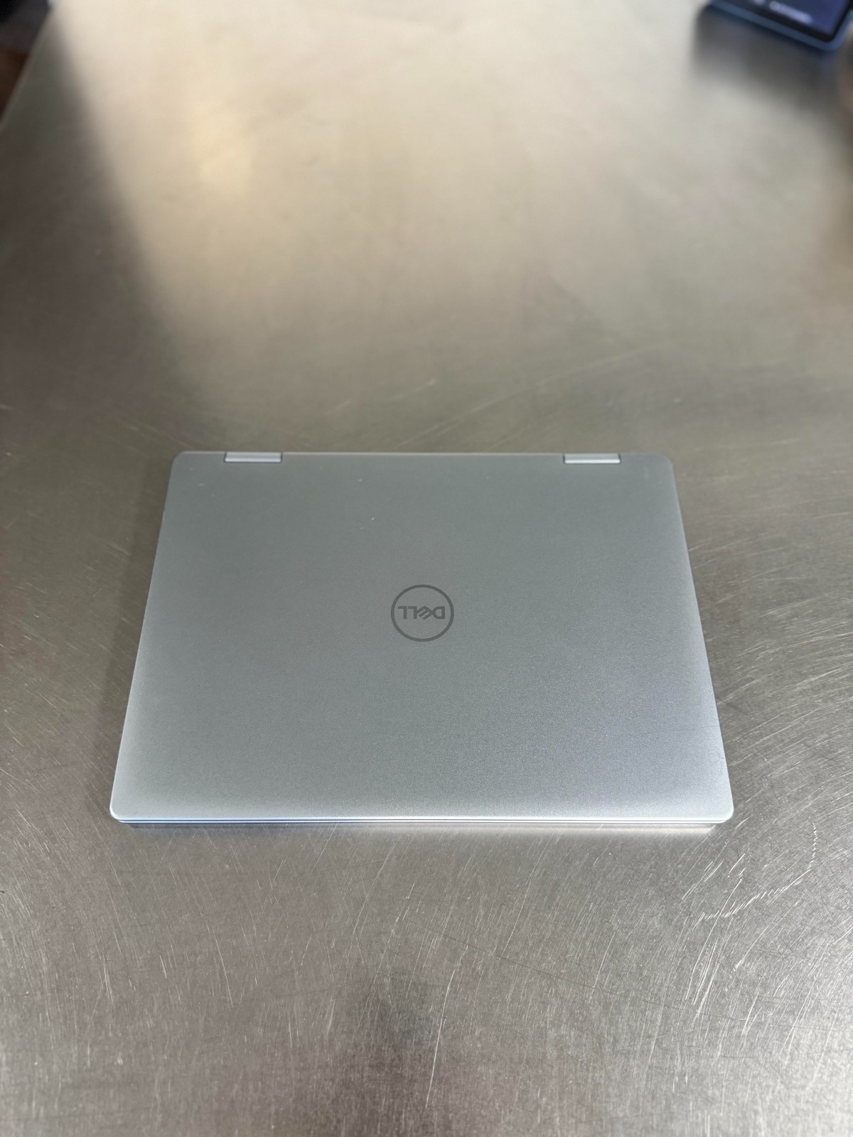Laptop: Dell Inspiron 14 7440 2-in-1