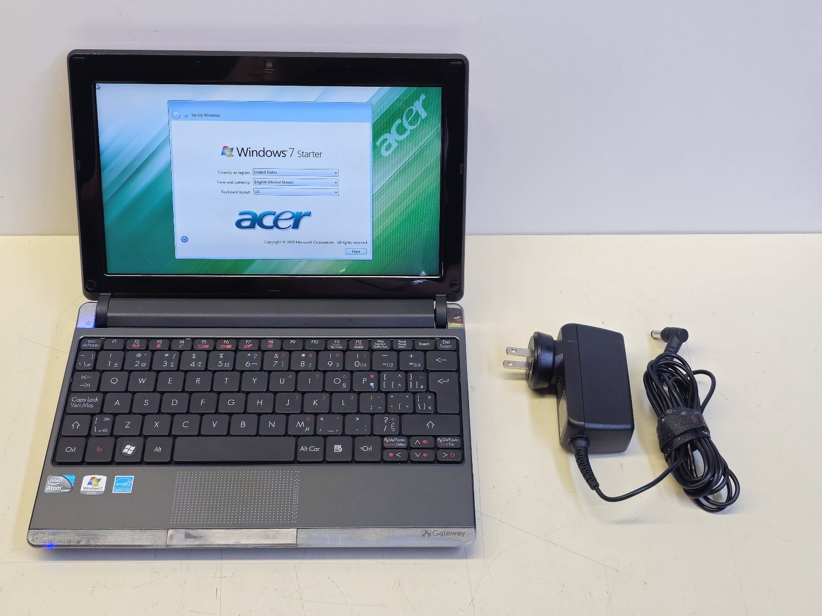 Gateway NAV50 10.1″ Netbook Atom N450 + 2GB + 250GB Windows 7 Starter TESTED
